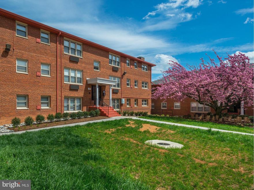 Unbeatable location for this 2nd floor condo. Two bedrooms & one bath.  Plenty of parking. New granite in kitchen. New HW floors in living/dining room. Updated and cute black & white bathroom. In building laundry. Reasonable condo dues. Walk to many stores and restaurants of Lee Heights including Starbucks across street. Ballston metro 5 mins away or 3A Bus to Rosslyn.