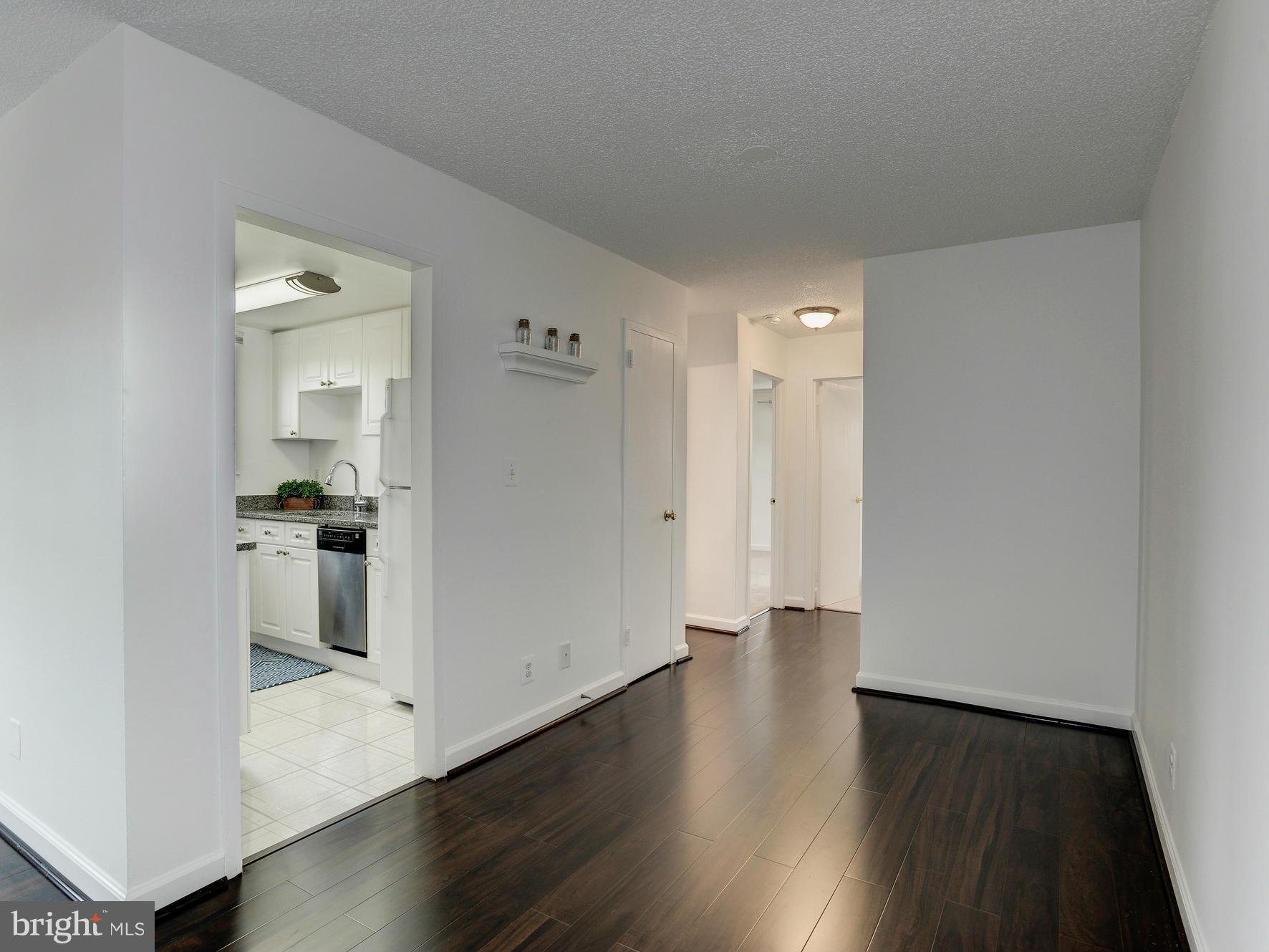 LEE HEIGHTS - Residential