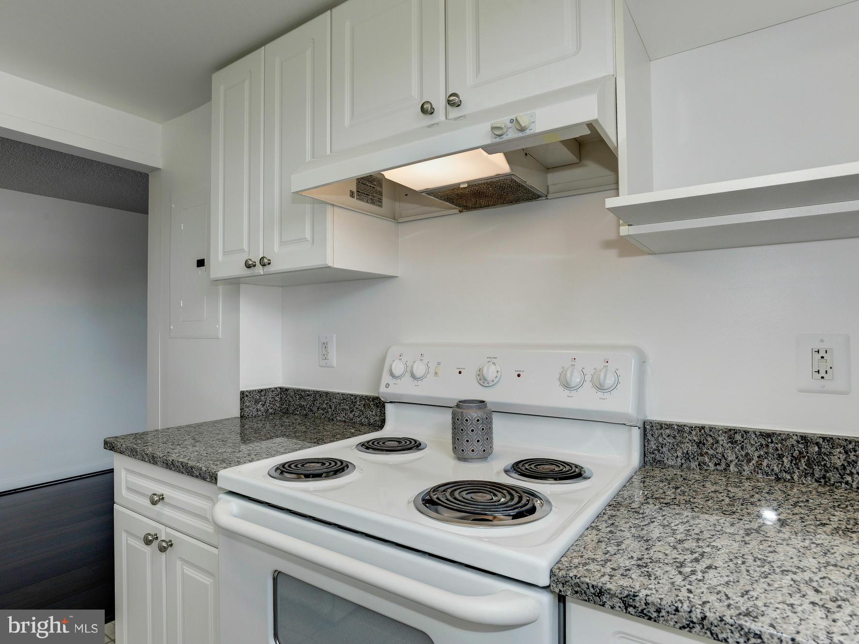 LEE HEIGHTS - Residential