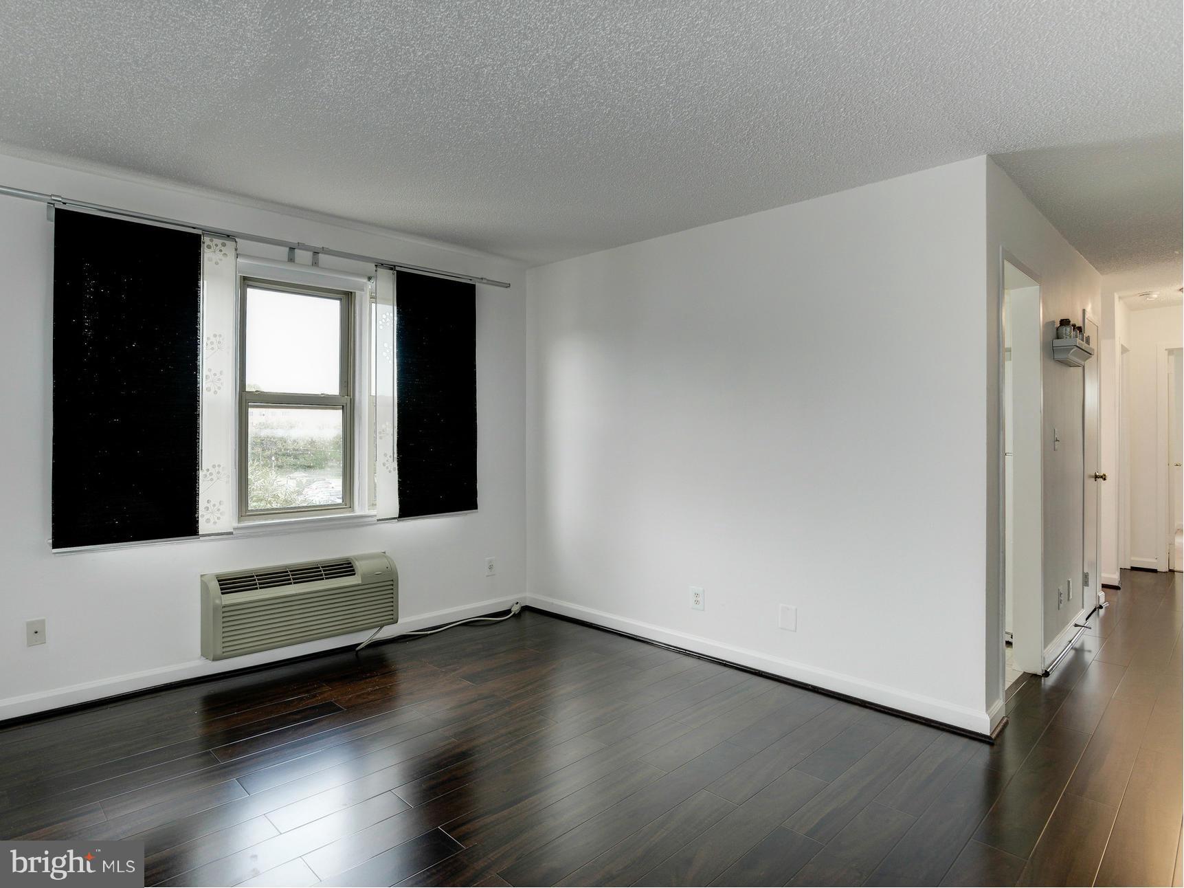 LEE HEIGHTS - Residential