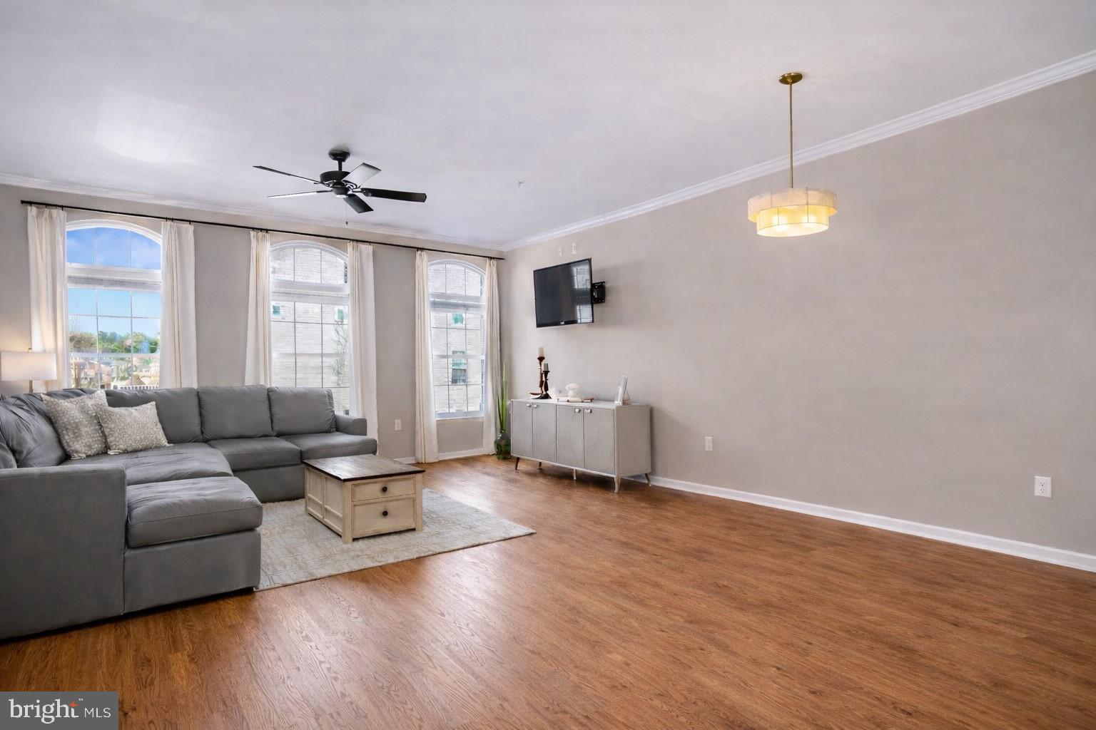 7326 MOCKINGBIRD CIRCLE