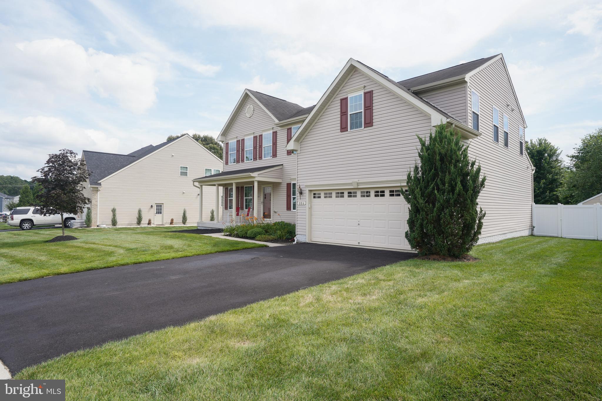 806 JANET DALE LANE