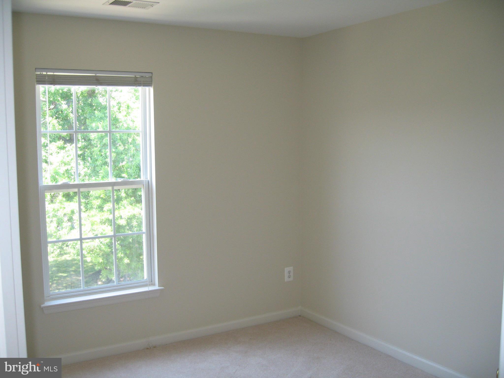 MOUNT VEE MANOR - Residential Lease