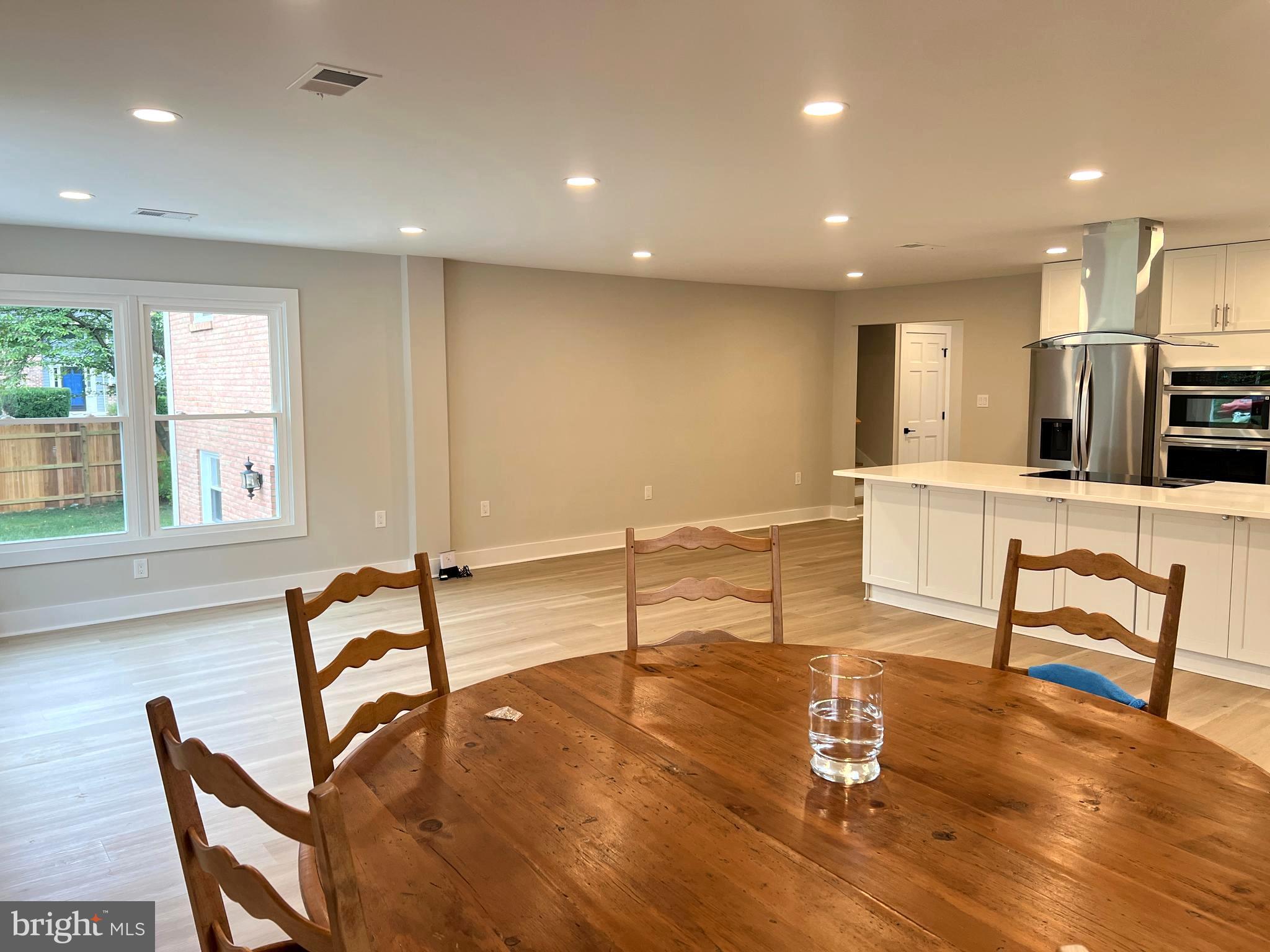 CEDARMEADE - Residential Lease