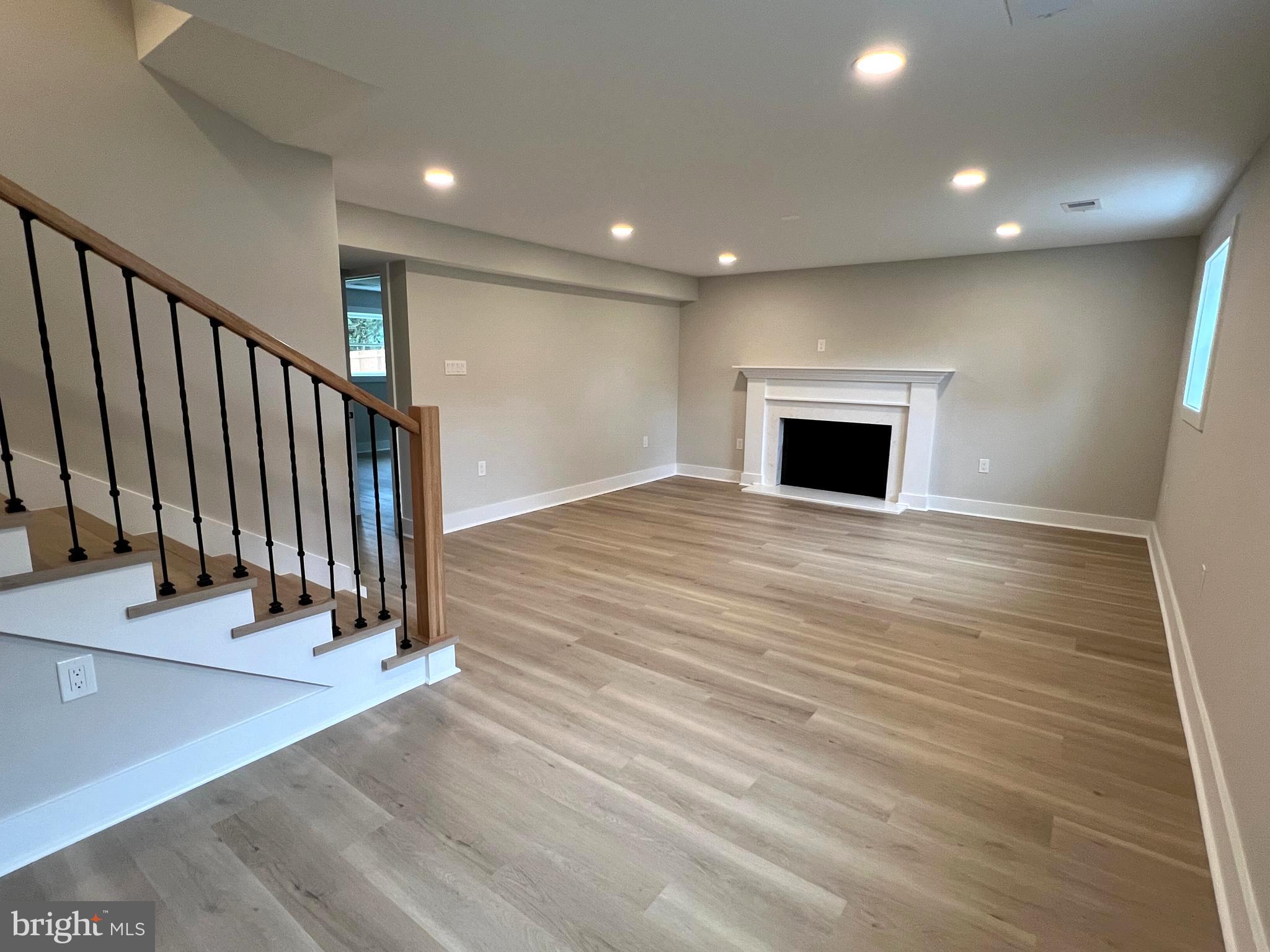 CEDARMEADE - Residential Lease