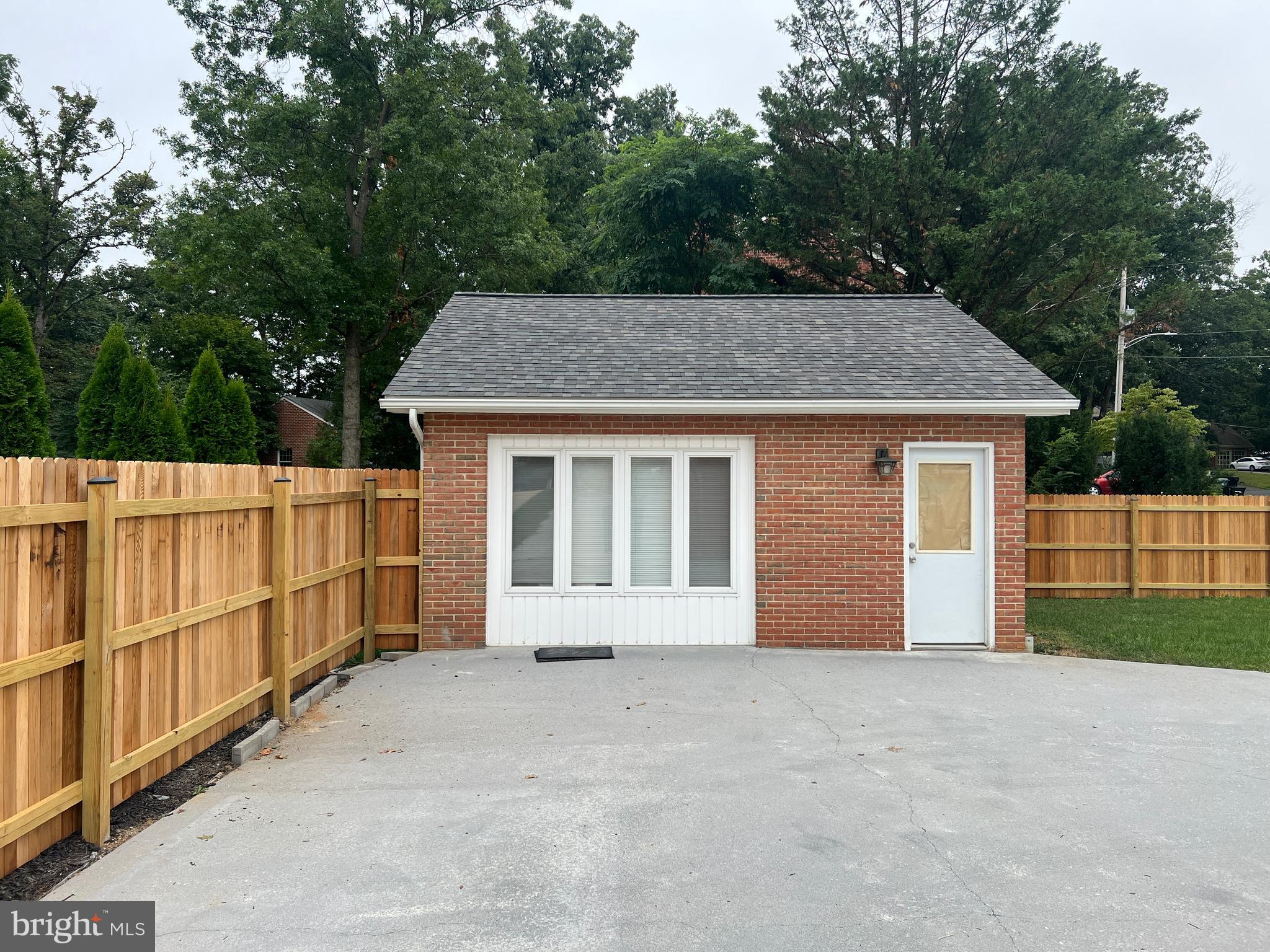 CEDARMEADE - Residential Lease