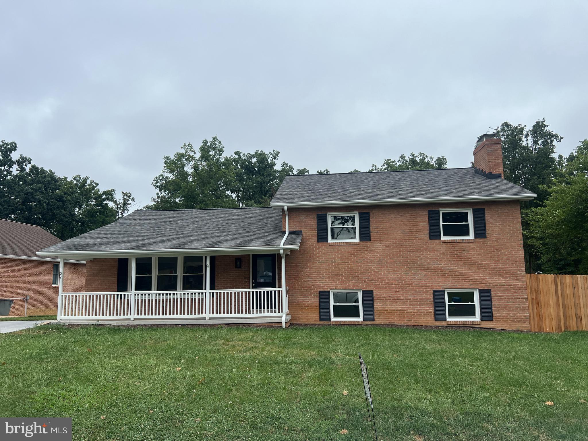 CEDARMEADE - Residential Lease