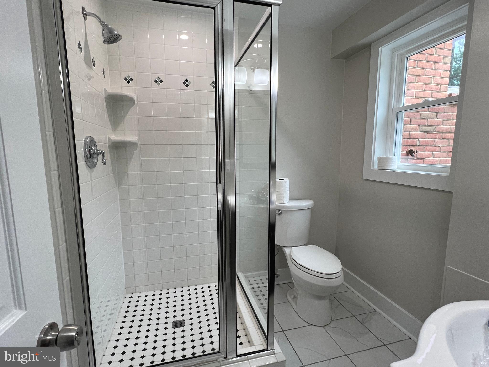 CEDARMEADE - Residential Lease