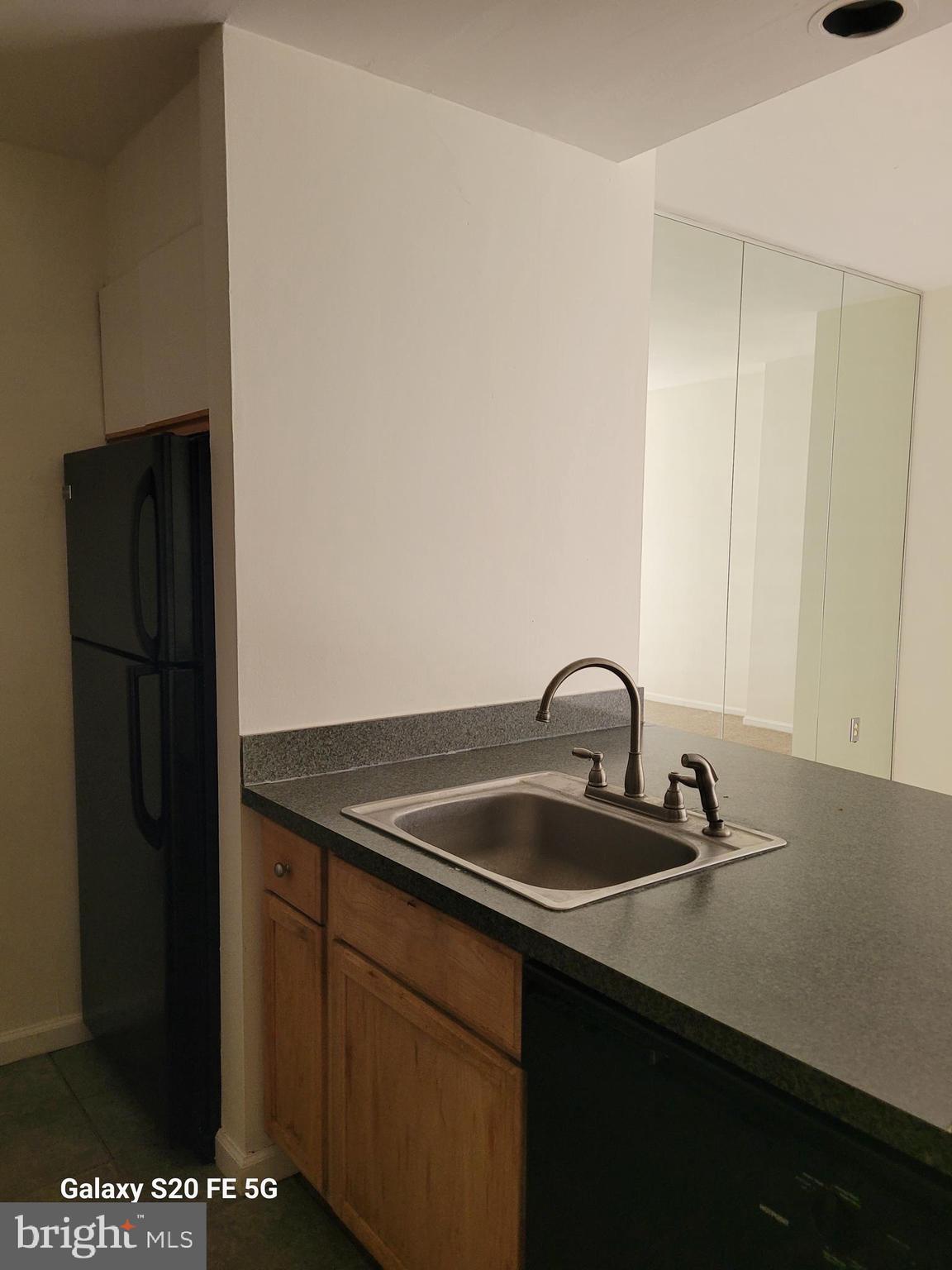 1601 SPRING GARDEN STREET 00 402