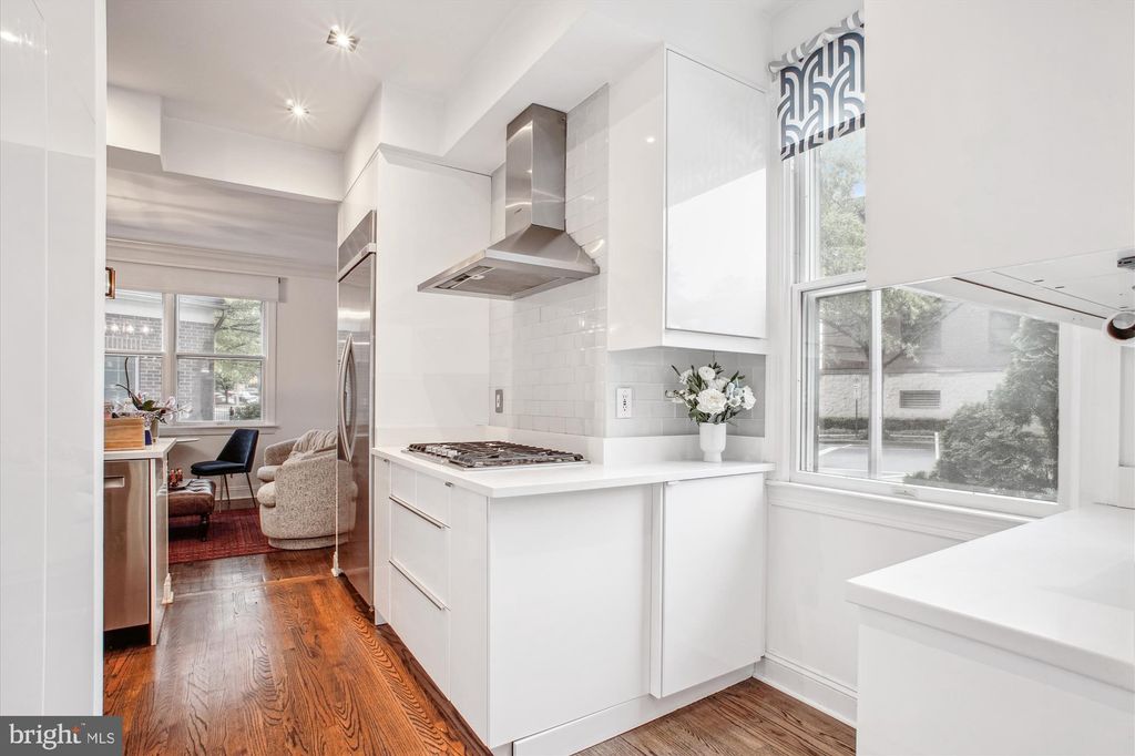 Photo of 1328 N Cleveland Street N, ARLINGTON, VA 22201 (MLS # VAAR2064318)