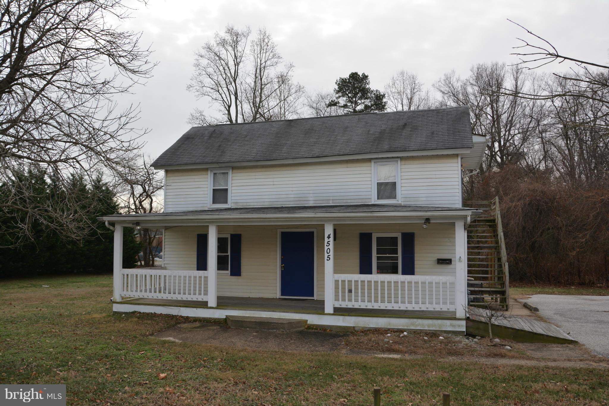 LAKE SHORE - Commercial Sale