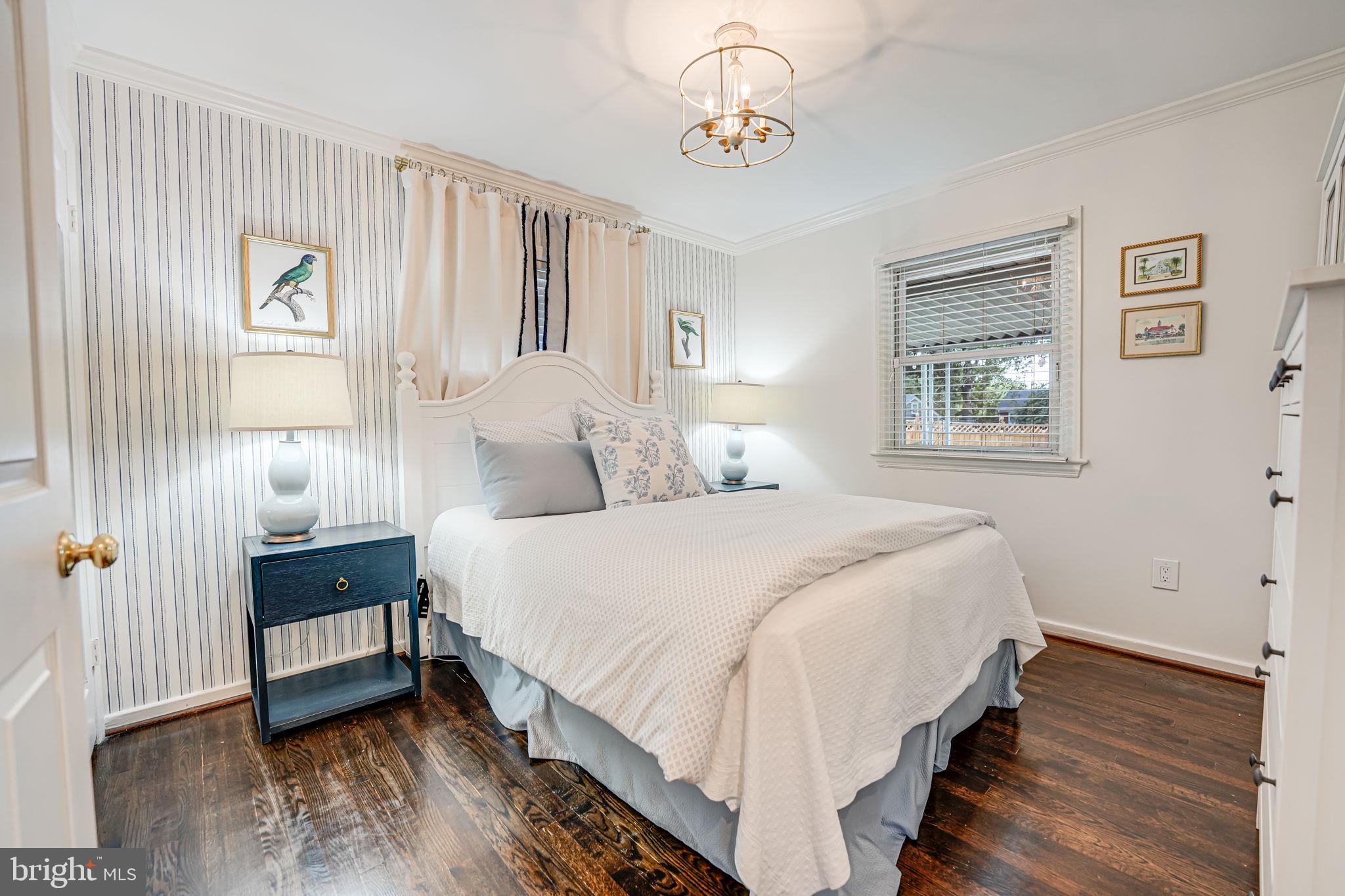 BUCKNELL MANOR - Residential