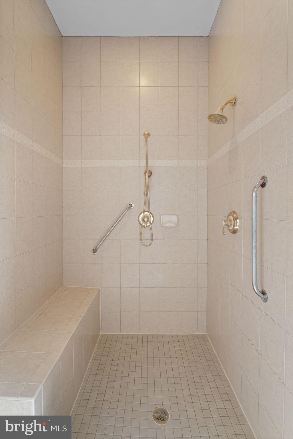 OAK MARR COURTS - Residential