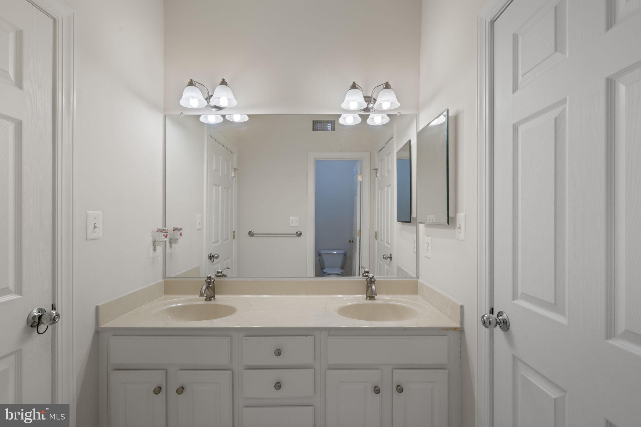 OAK MARR COURTS - Residential