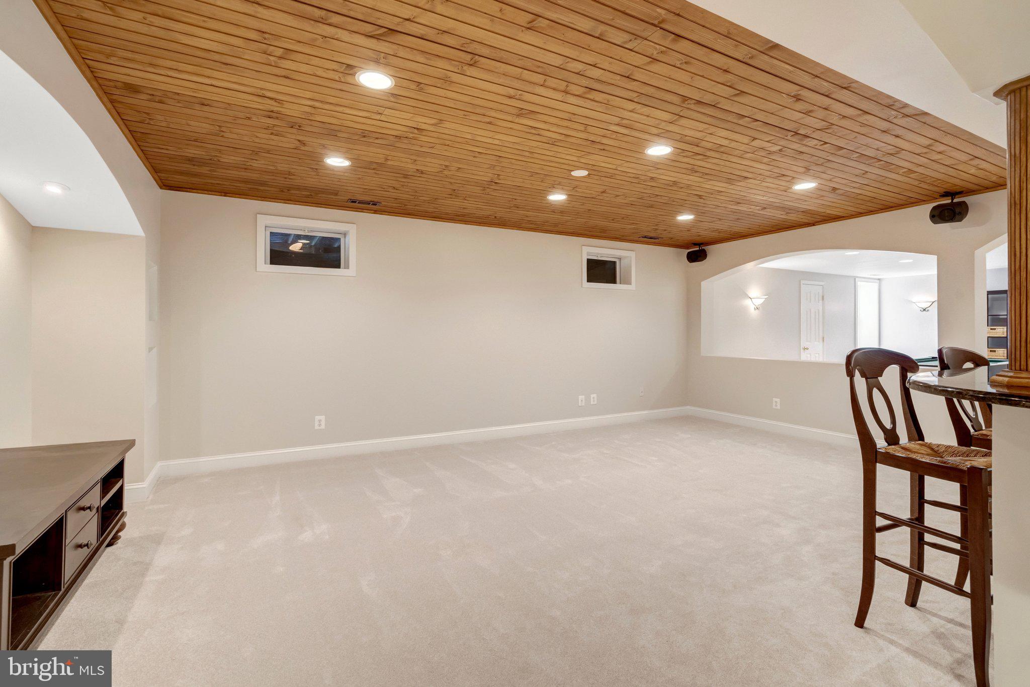 SOUTH RIDING - Residential