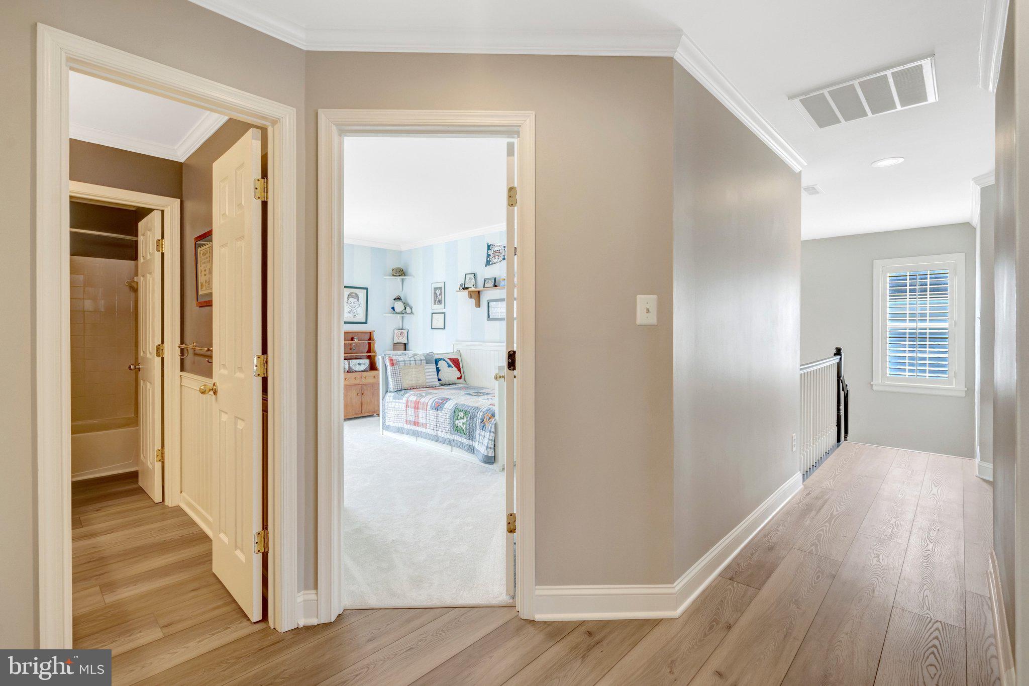 SOUTH RIDING - Residential