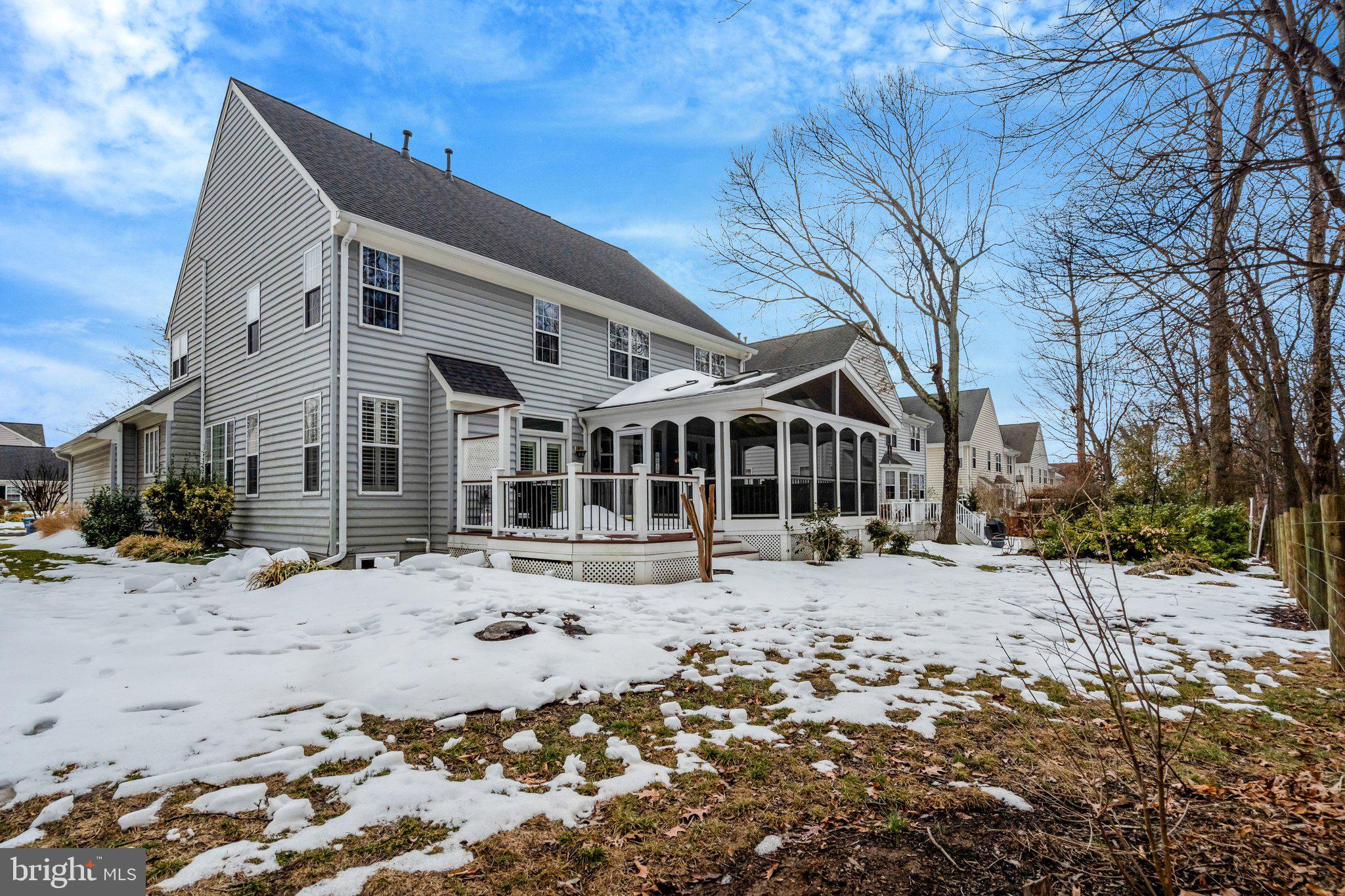 SOUTH RIDING - Residential