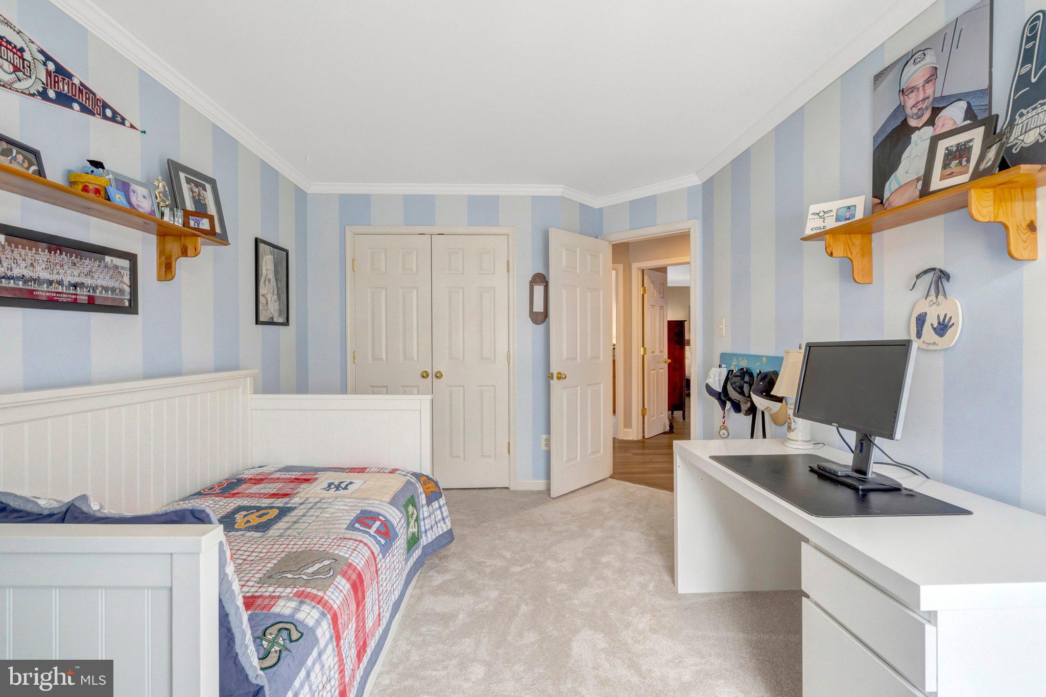 SOUTH RIDING - Residential