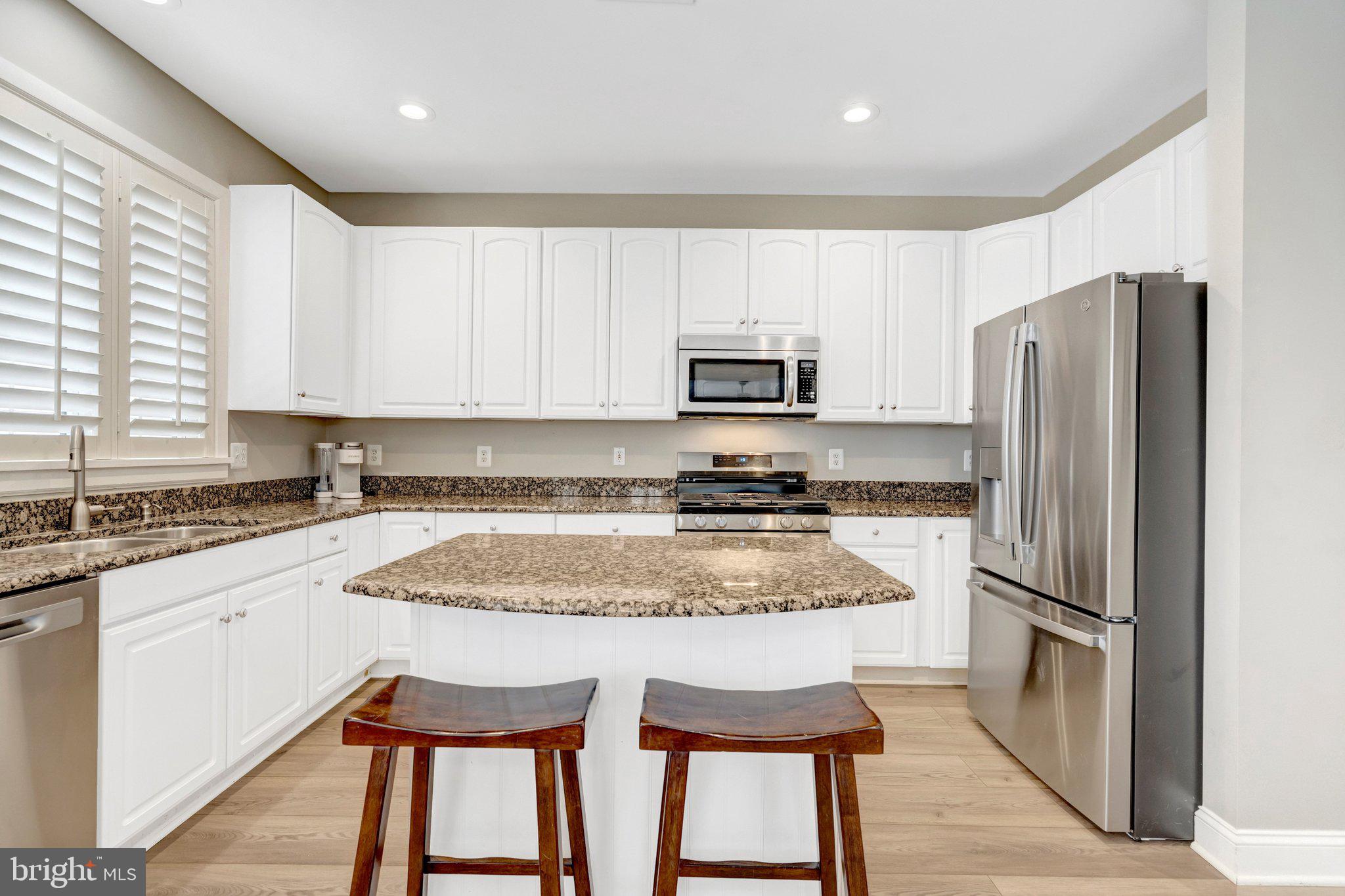 SOUTH RIDING - Residential