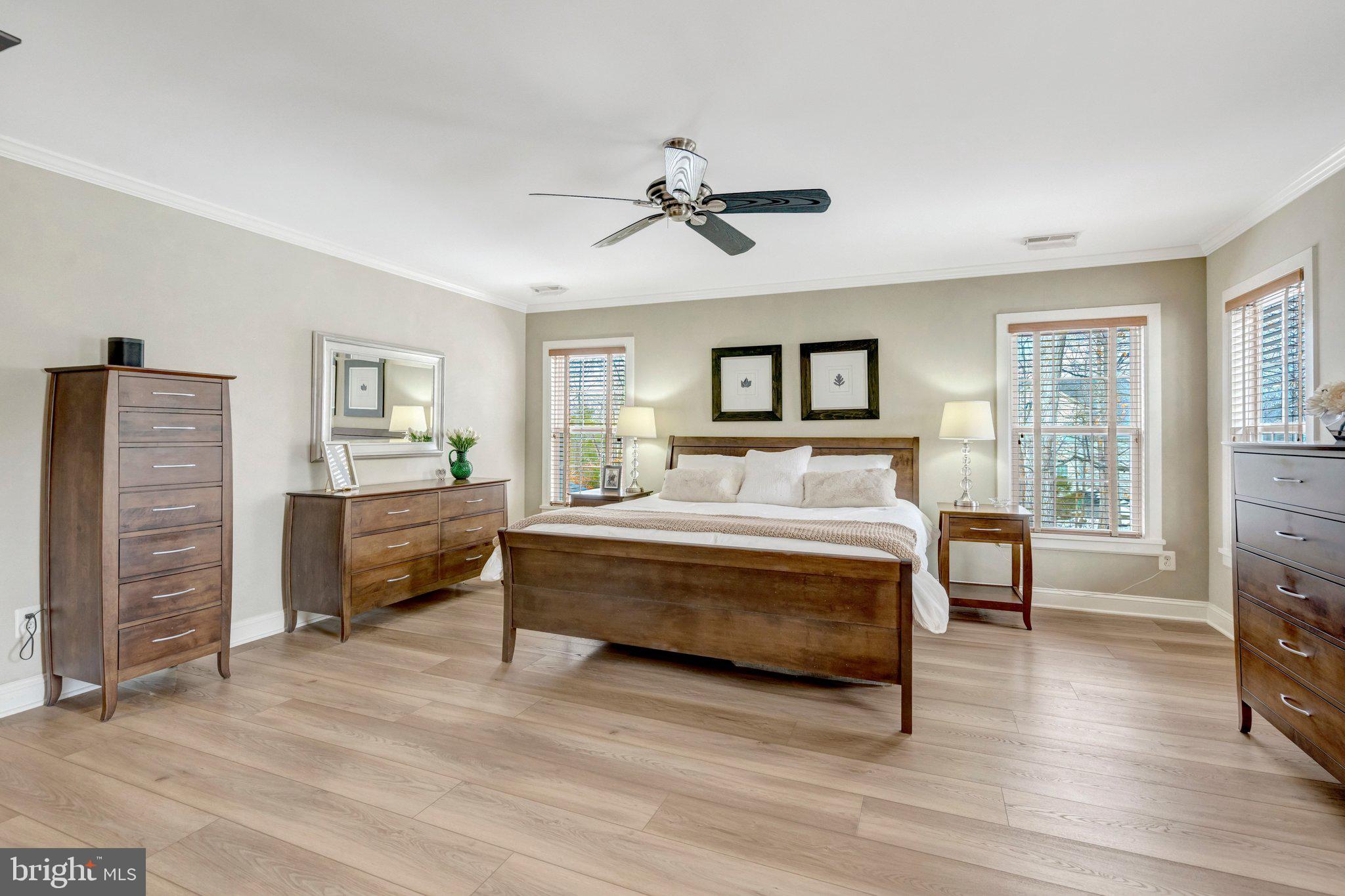 SOUTH RIDING - Residential