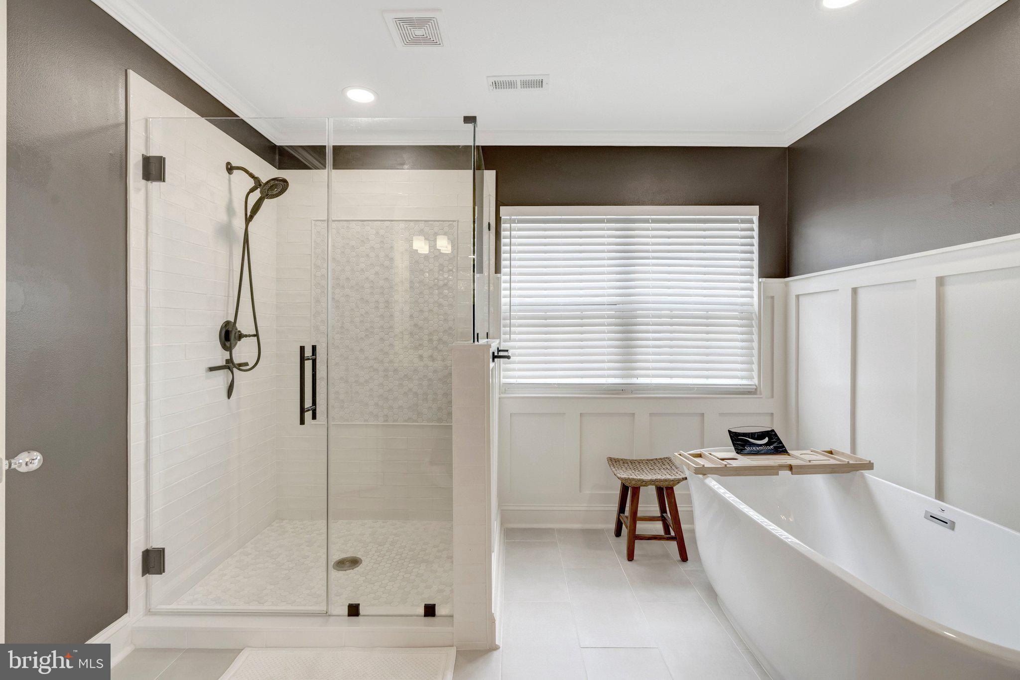 SOUTH RIDING - Residential