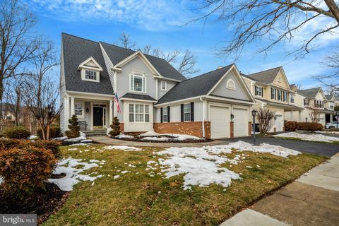 43372 BURKE DALE STREET CHANTILLY VA 20152