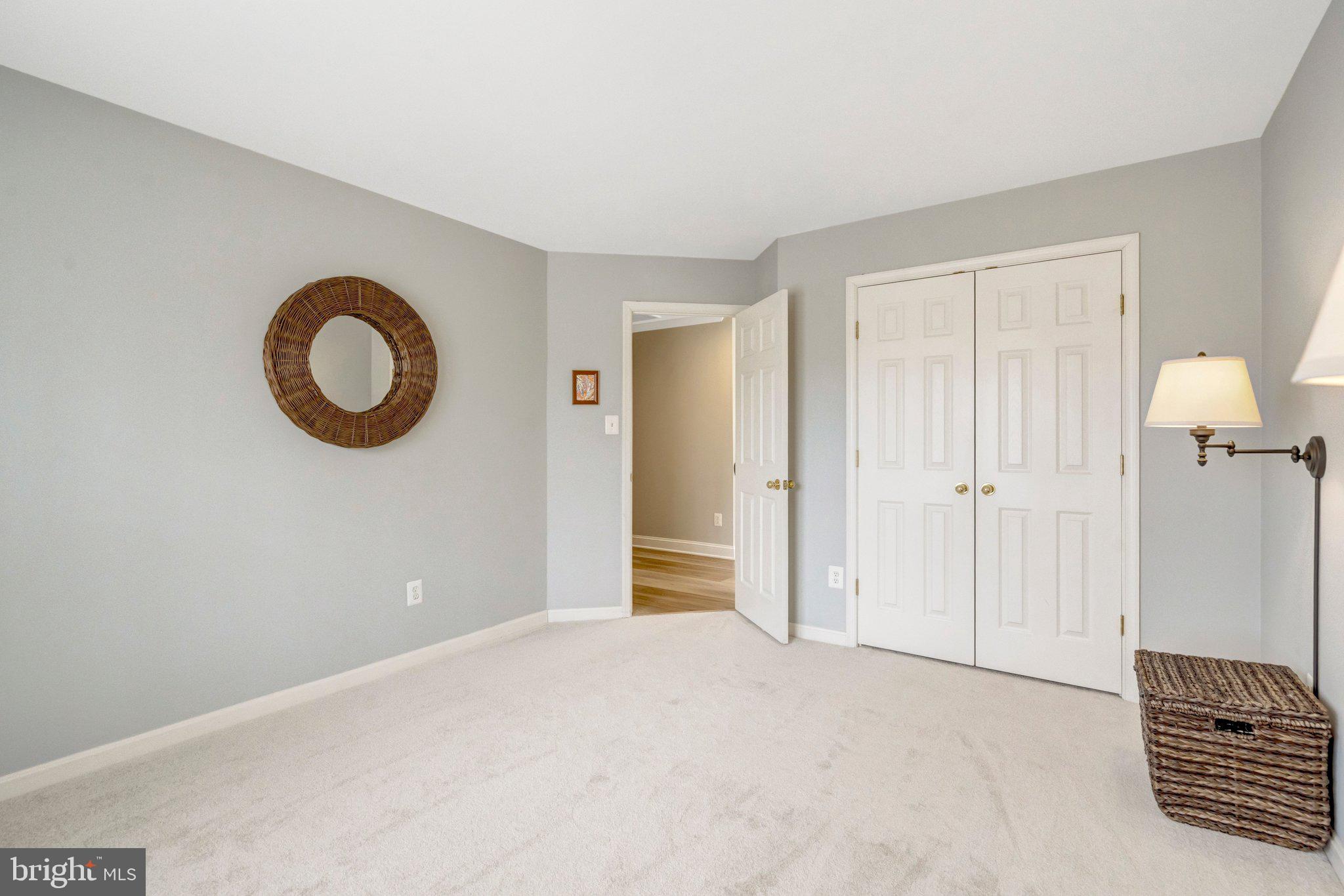 SOUTH RIDING - Residential