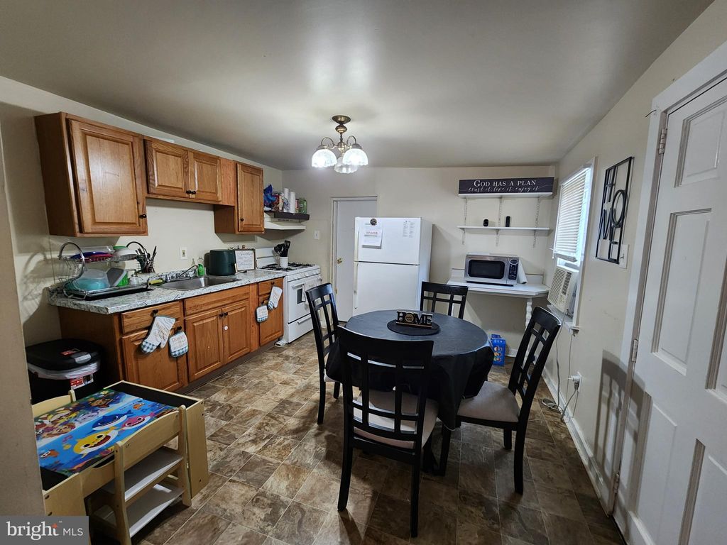 Photo of 429 Lafayette Street, Lancaster, PA 17603 (MLS # PALA2044136)