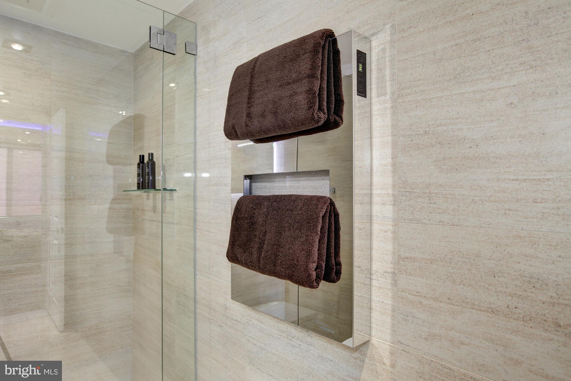 GALLERY AT WHITE FLINT - Residential Lease