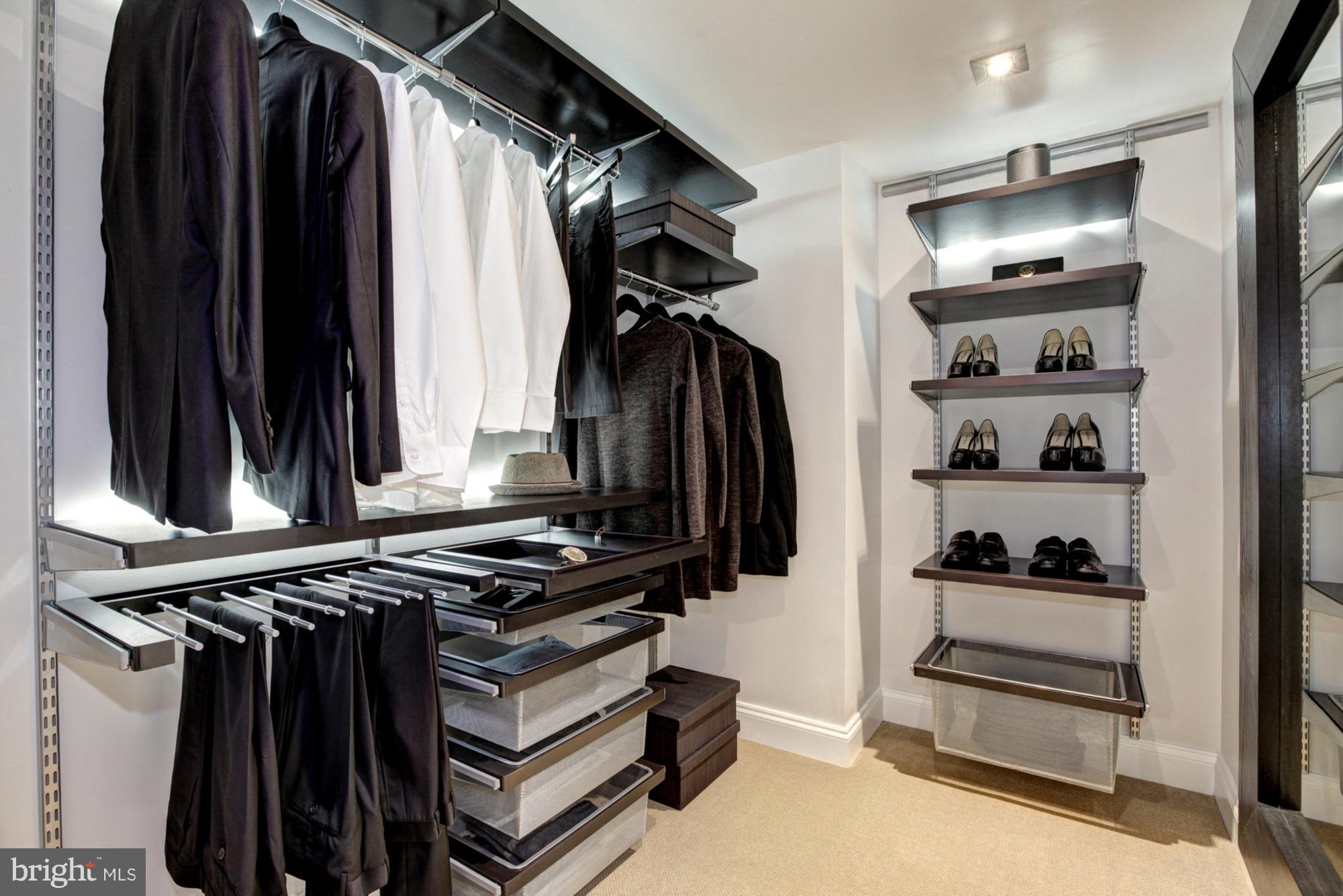 GALLERY AT WHITE FLINT - Residential Lease