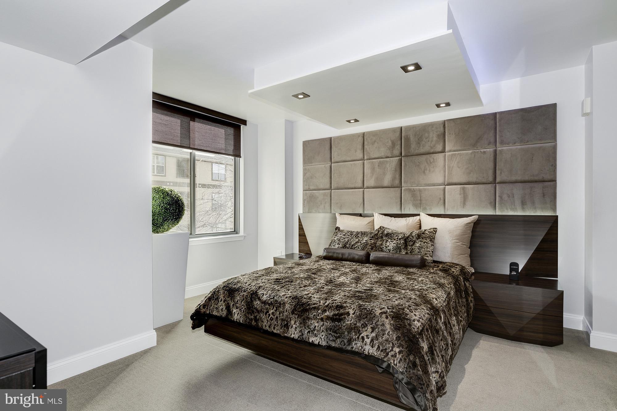 GALLERY AT WHITE FLINT - Residential Lease