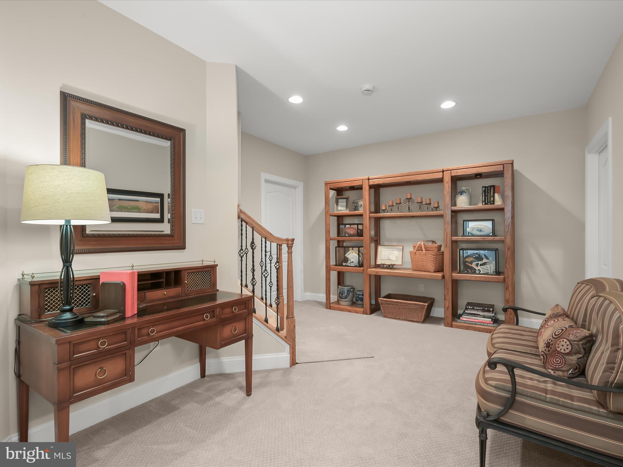 SHEPPARD MANOR - Residential