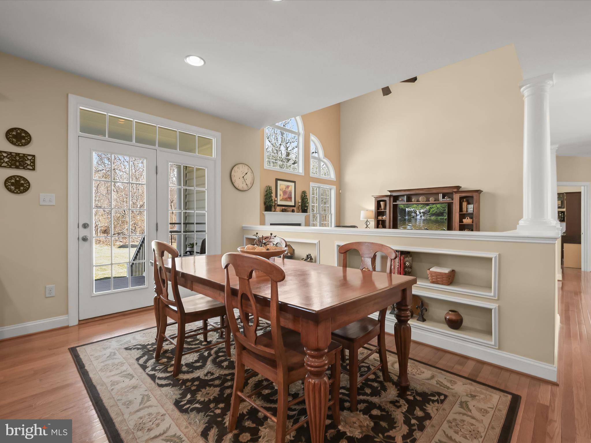 SHEPPARD MANOR - Residential