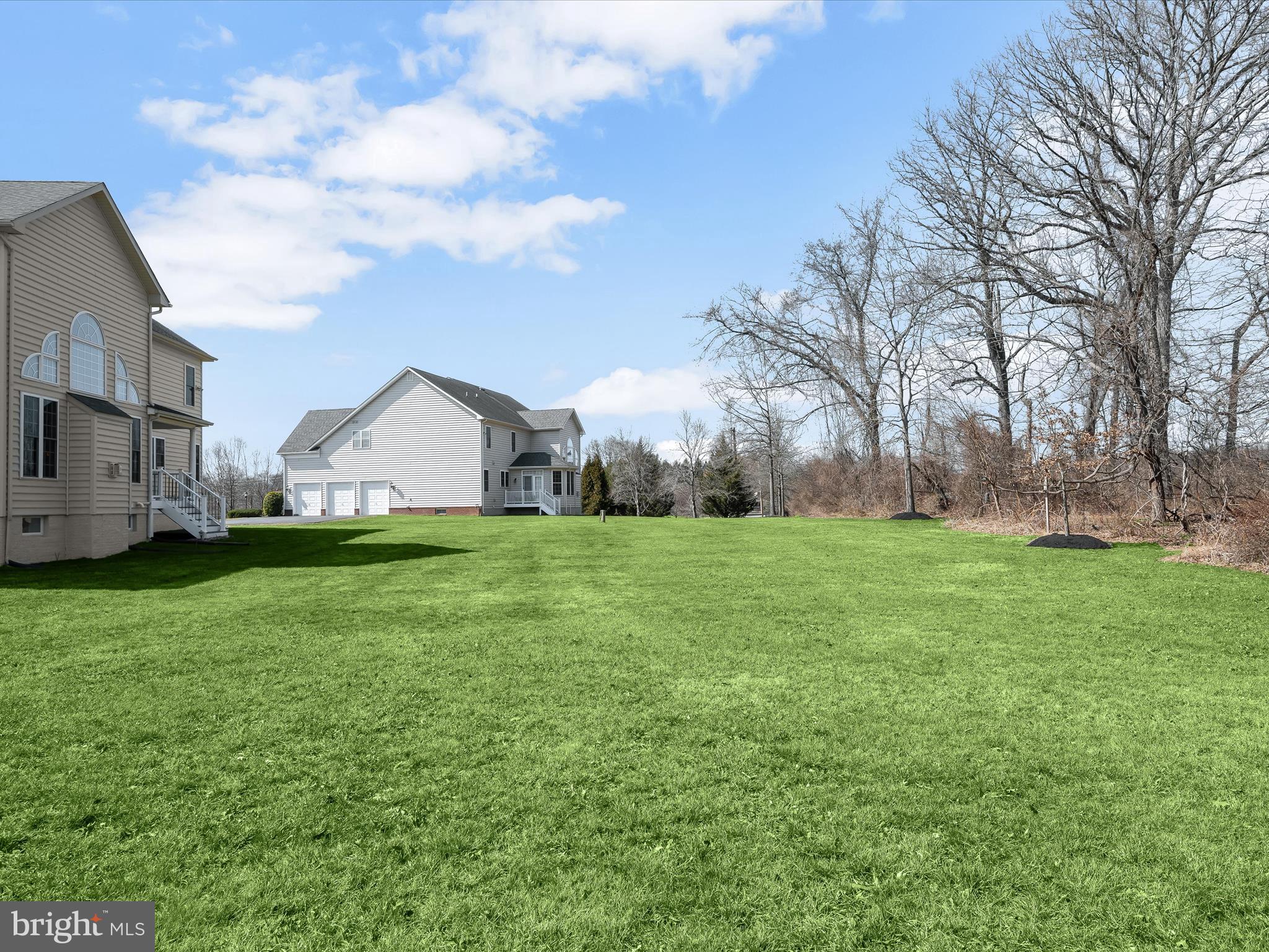 SHEPPARD MANOR - Residential