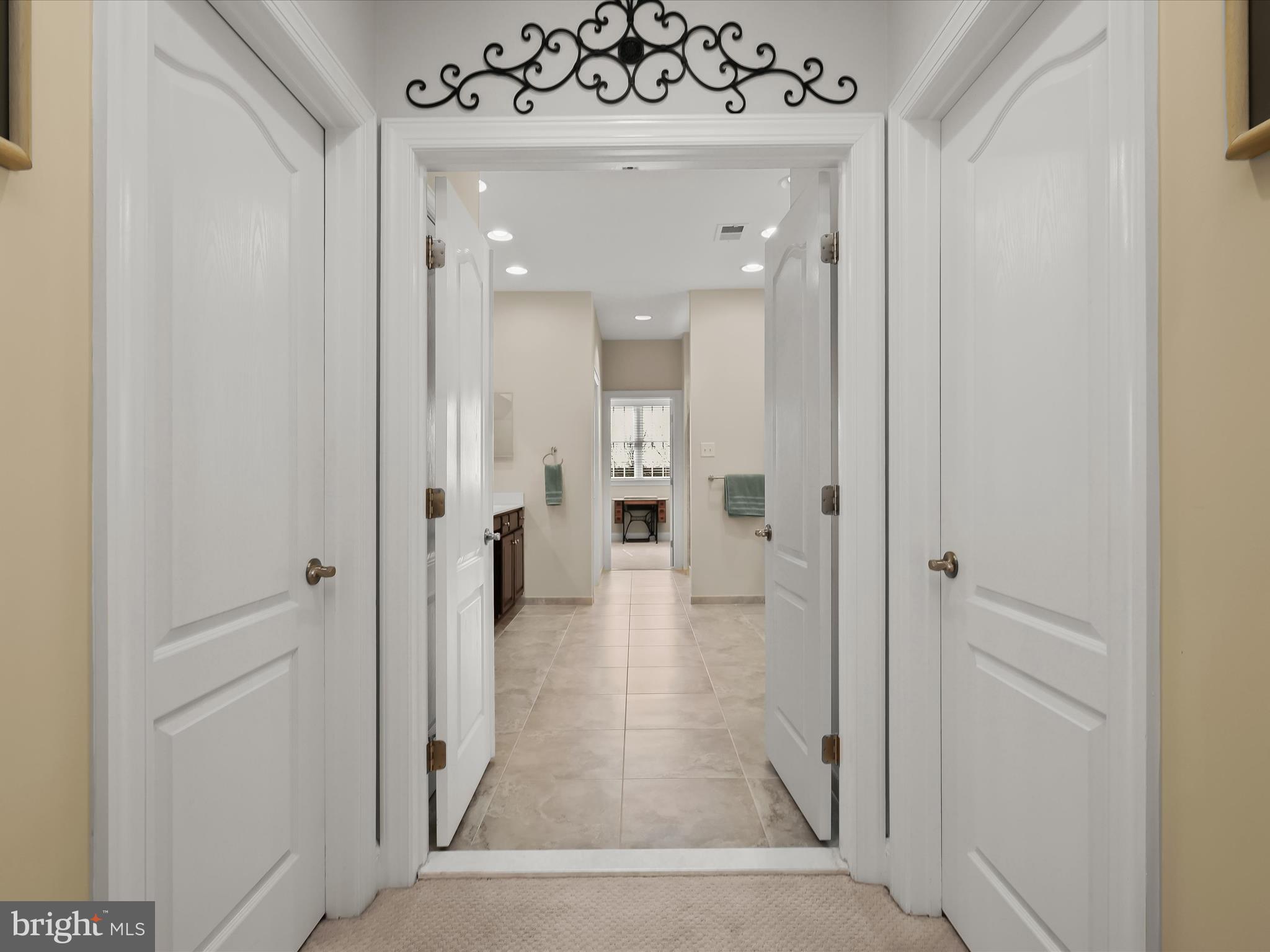 SHEPPARD MANOR - Residential