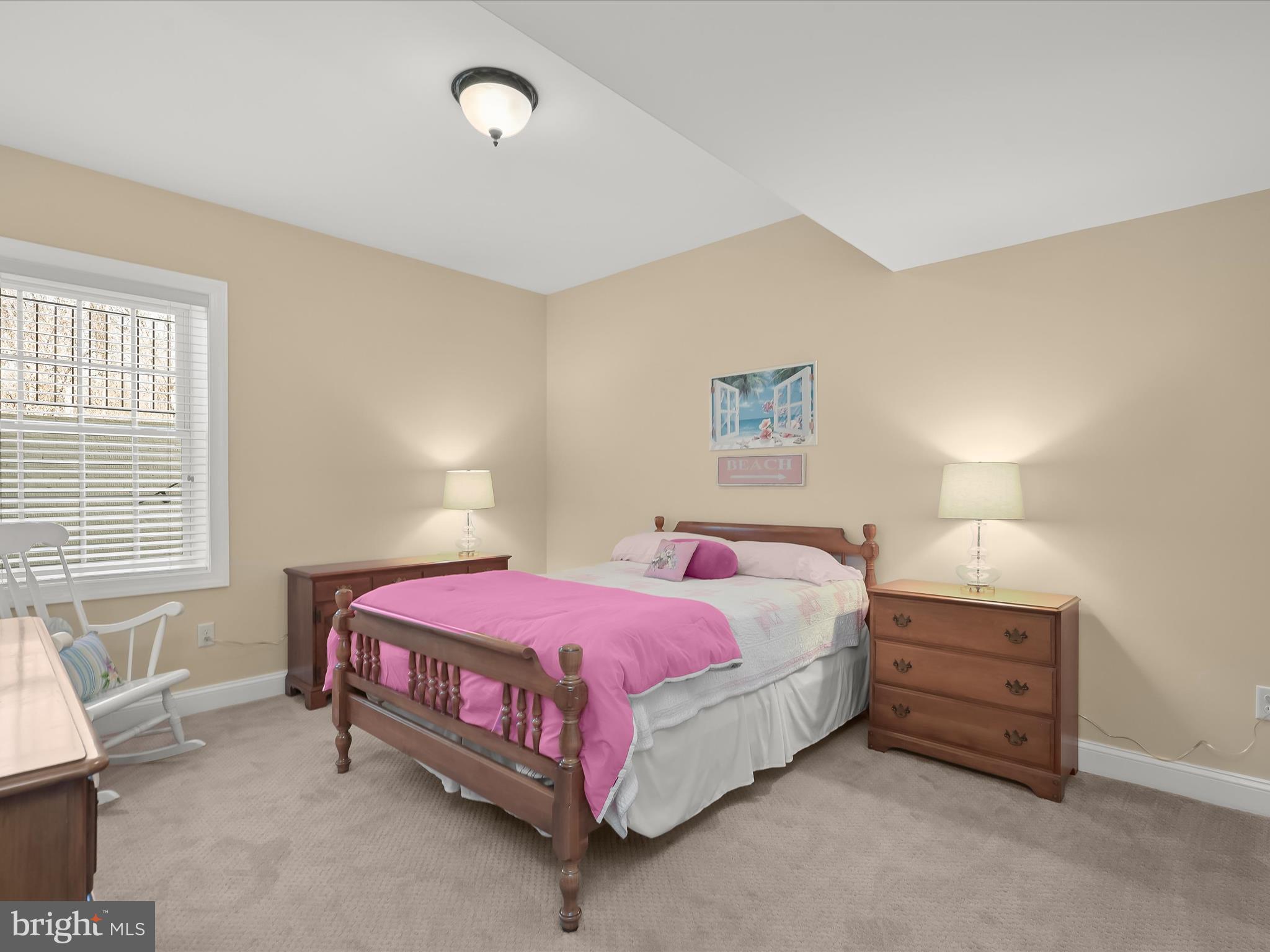 SHEPPARD MANOR - Residential