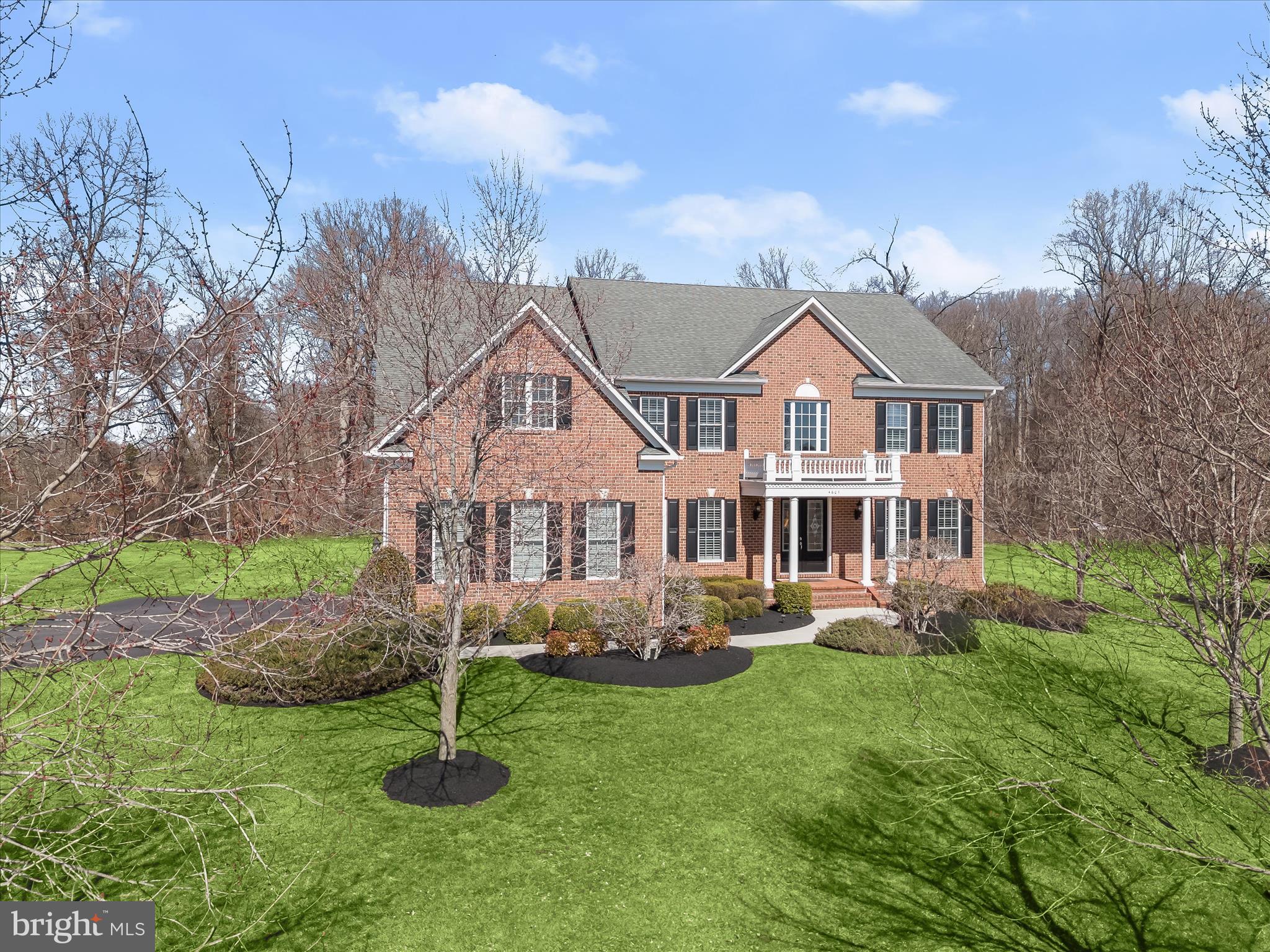 SHEPPARD MANOR - Residential