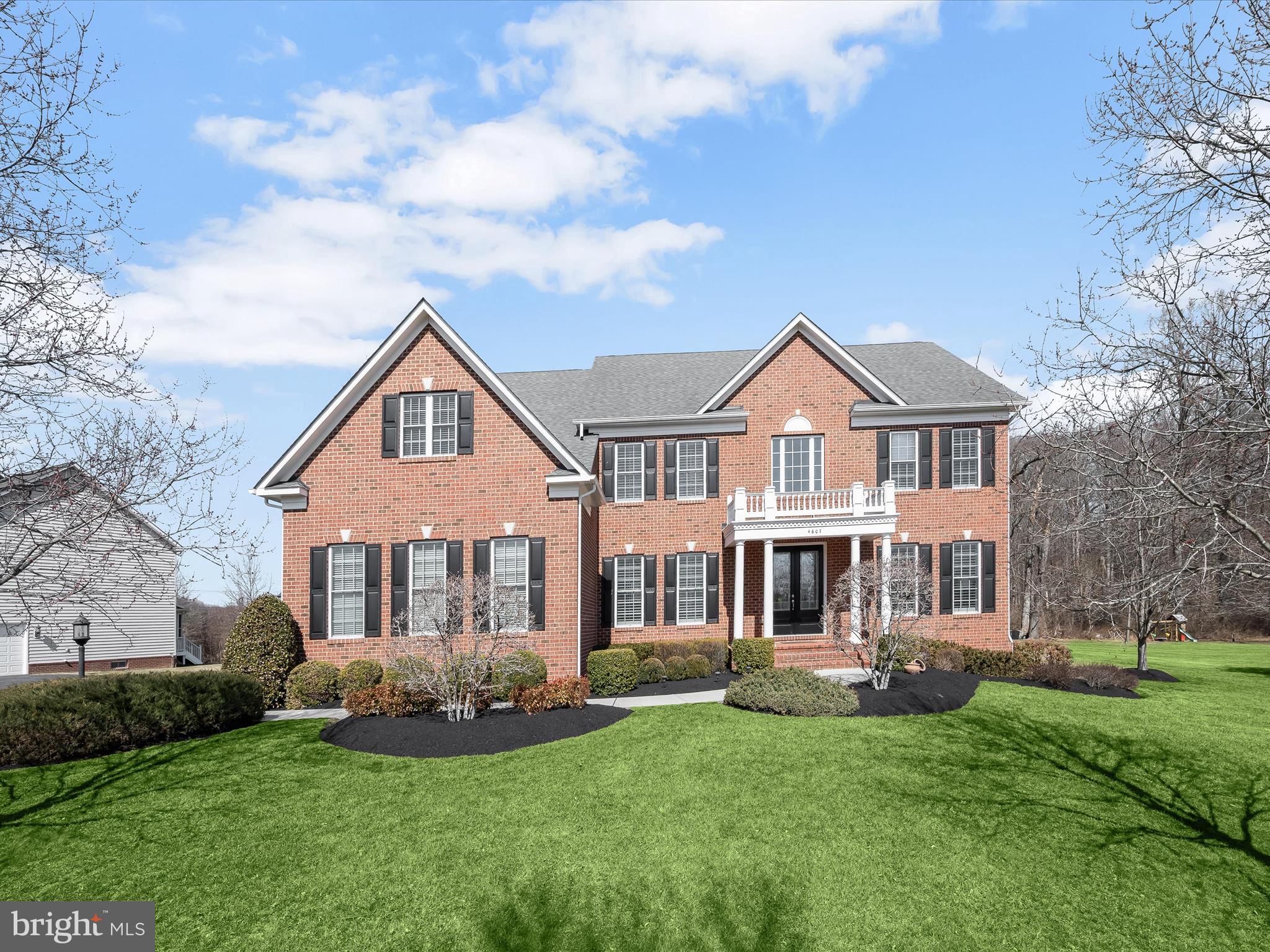 SHEPPARD MANOR - Residential