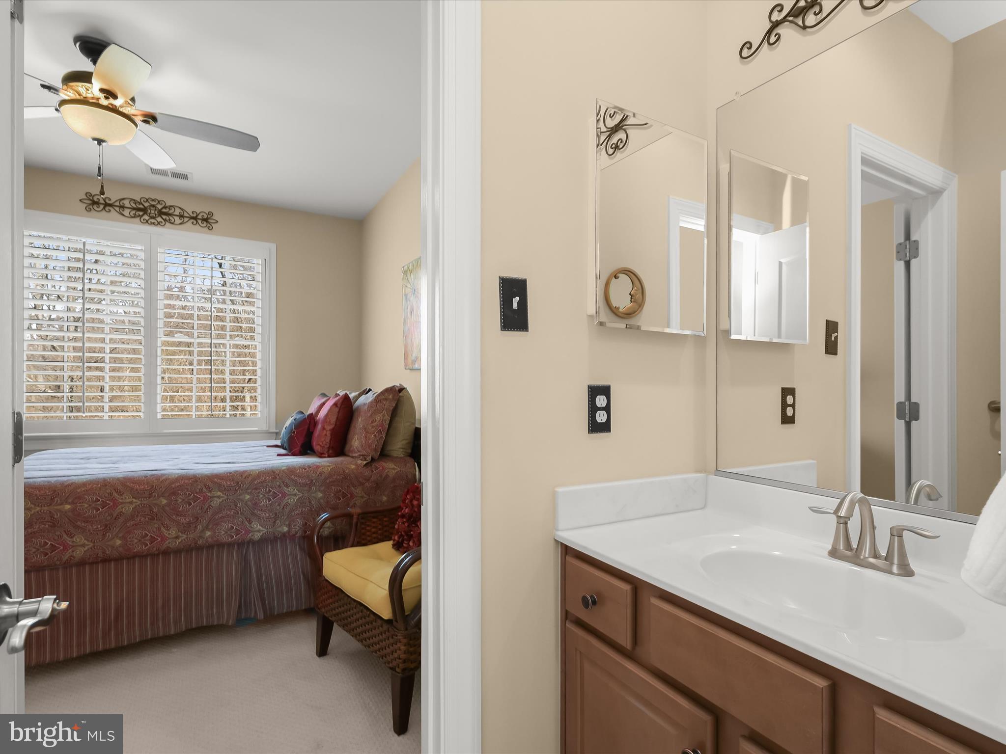 SHEPPARD MANOR - Residential