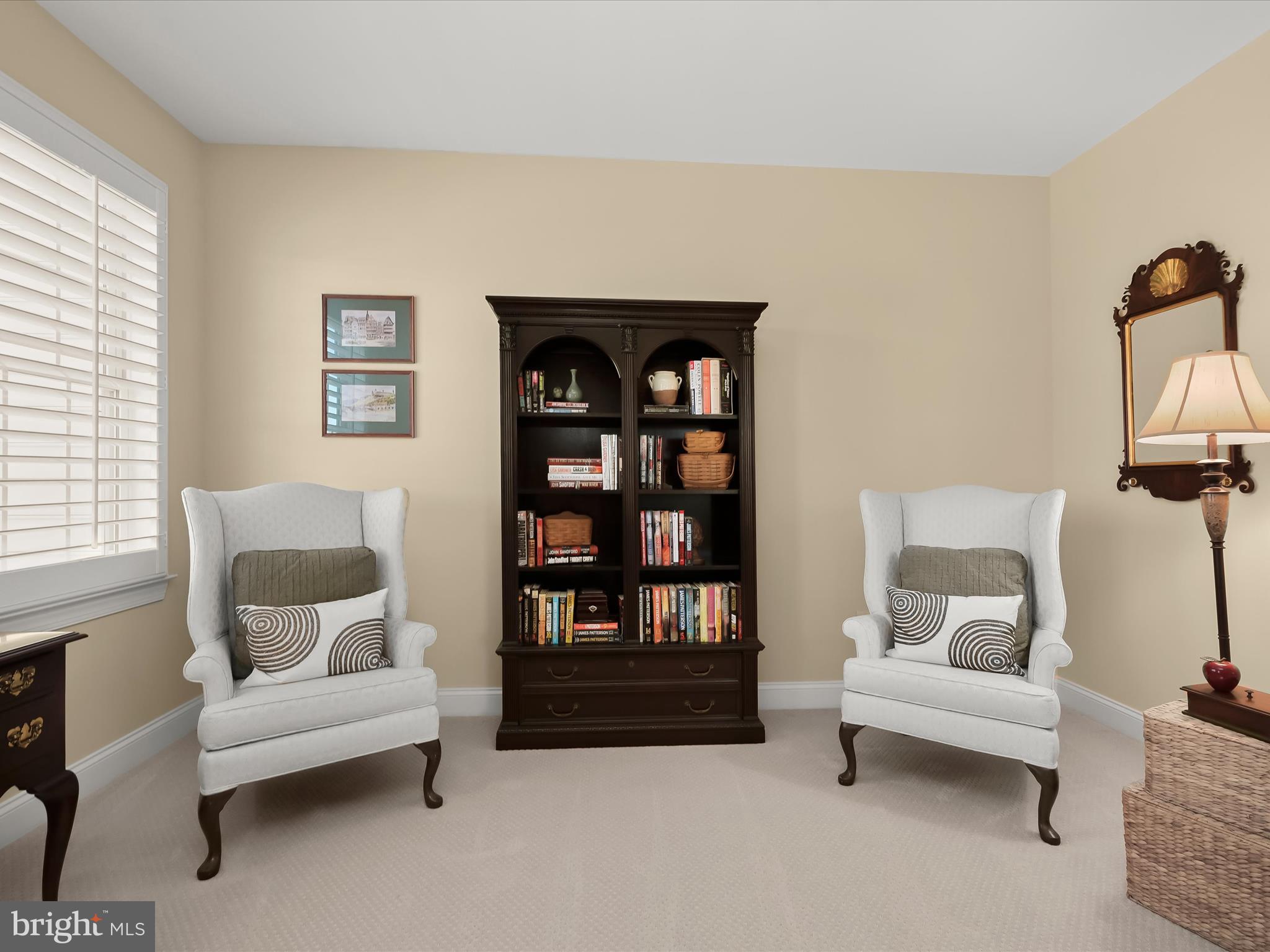 SHEPPARD MANOR - Residential