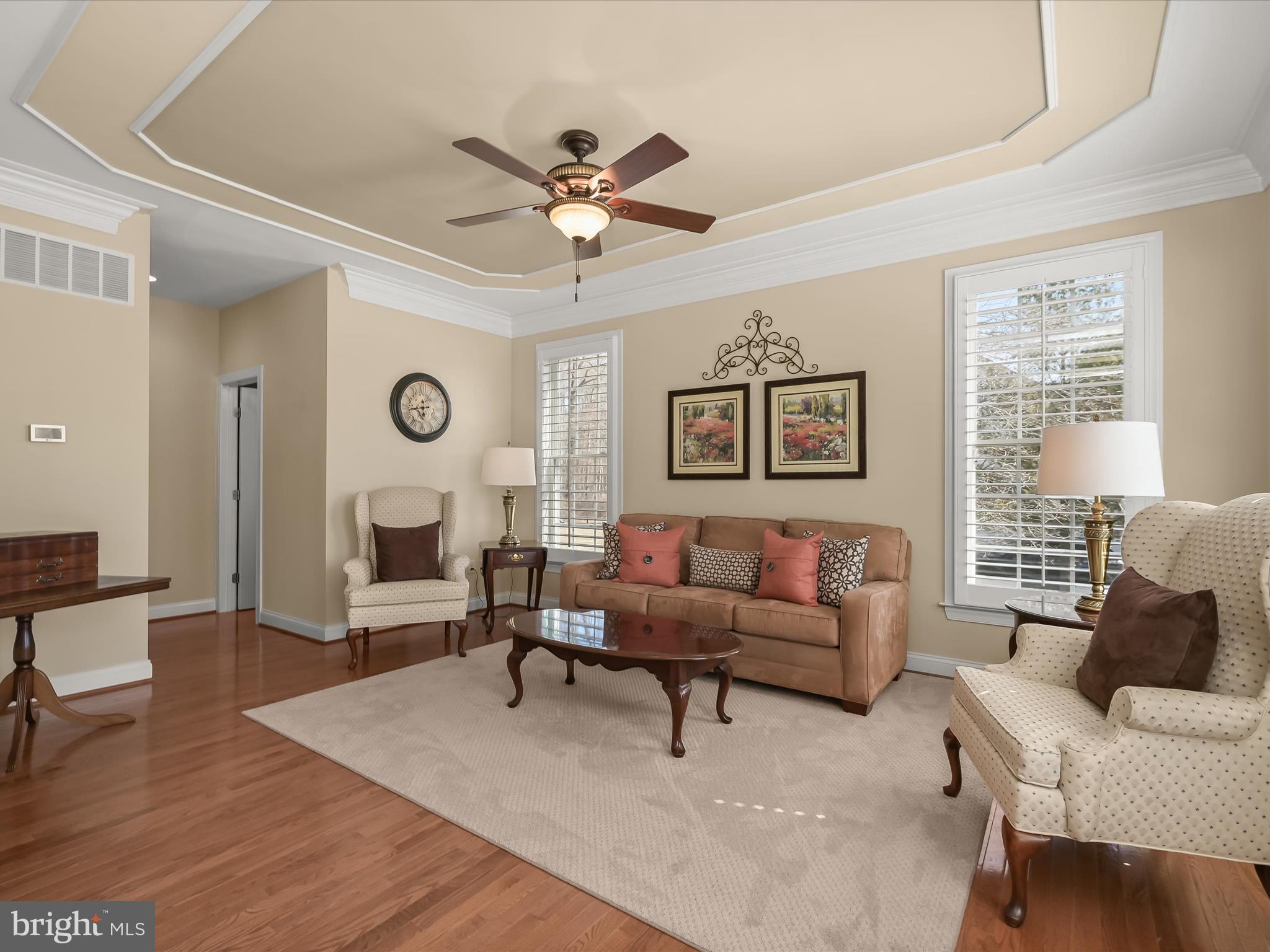 SHEPPARD MANOR - Residential