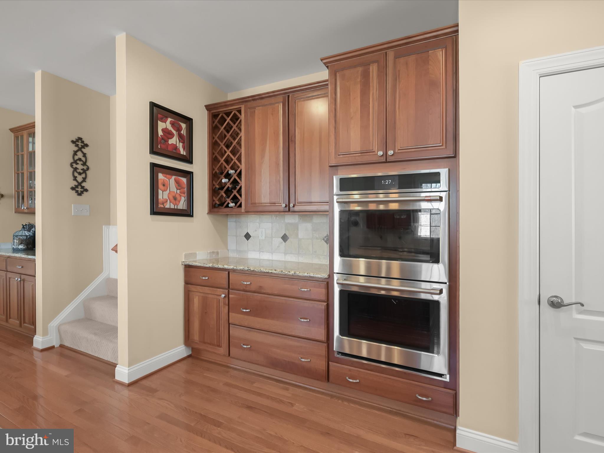 SHEPPARD MANOR - Residential