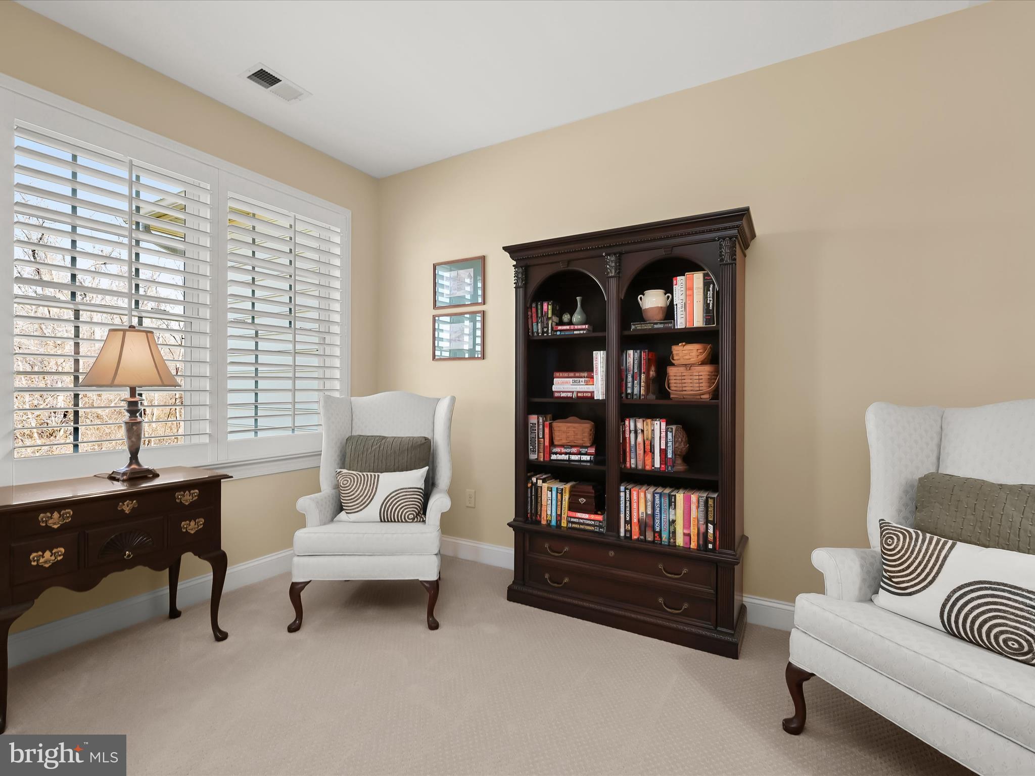 SHEPPARD MANOR - Residential