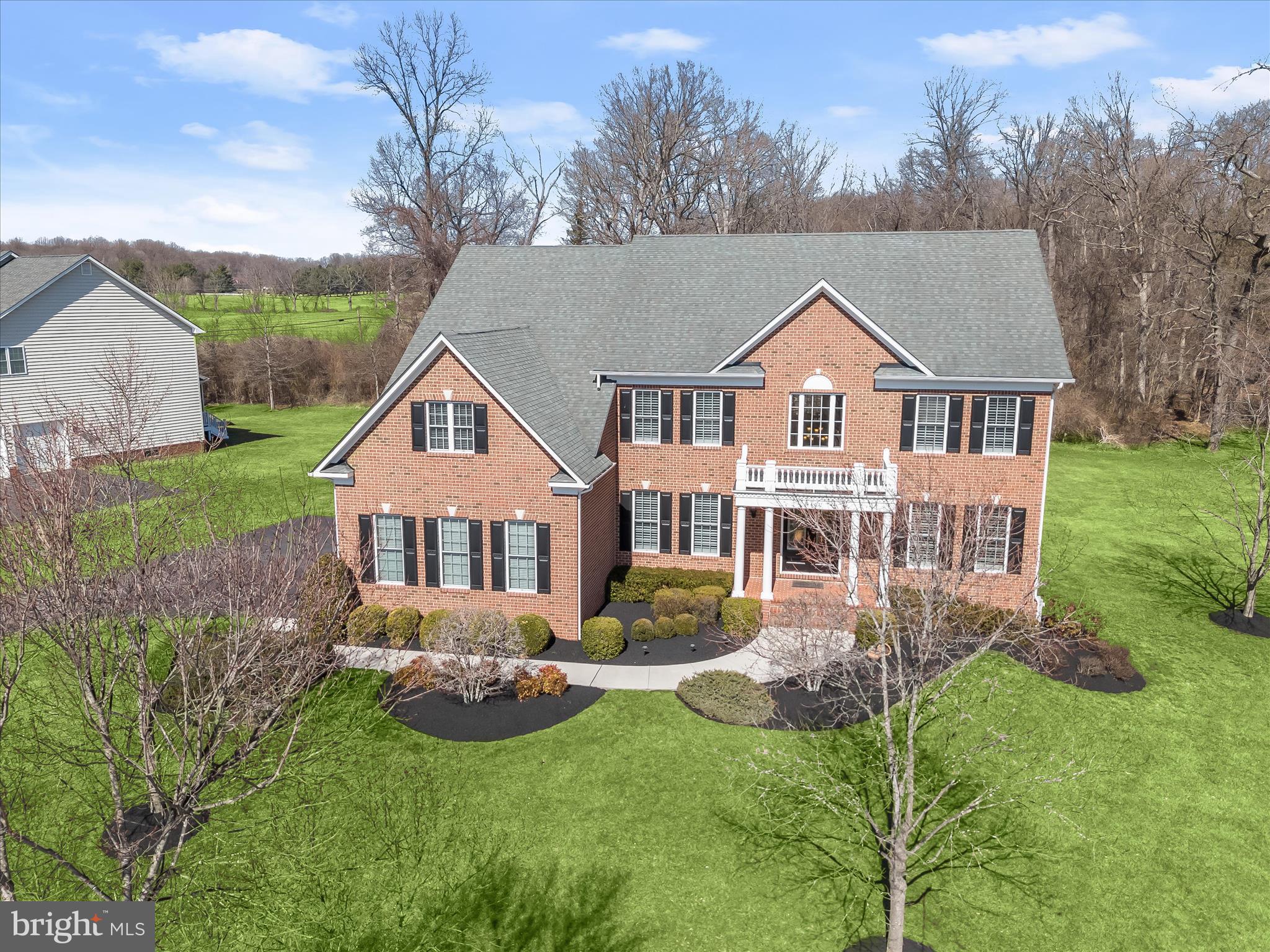 SHEPPARD MANOR - Residential