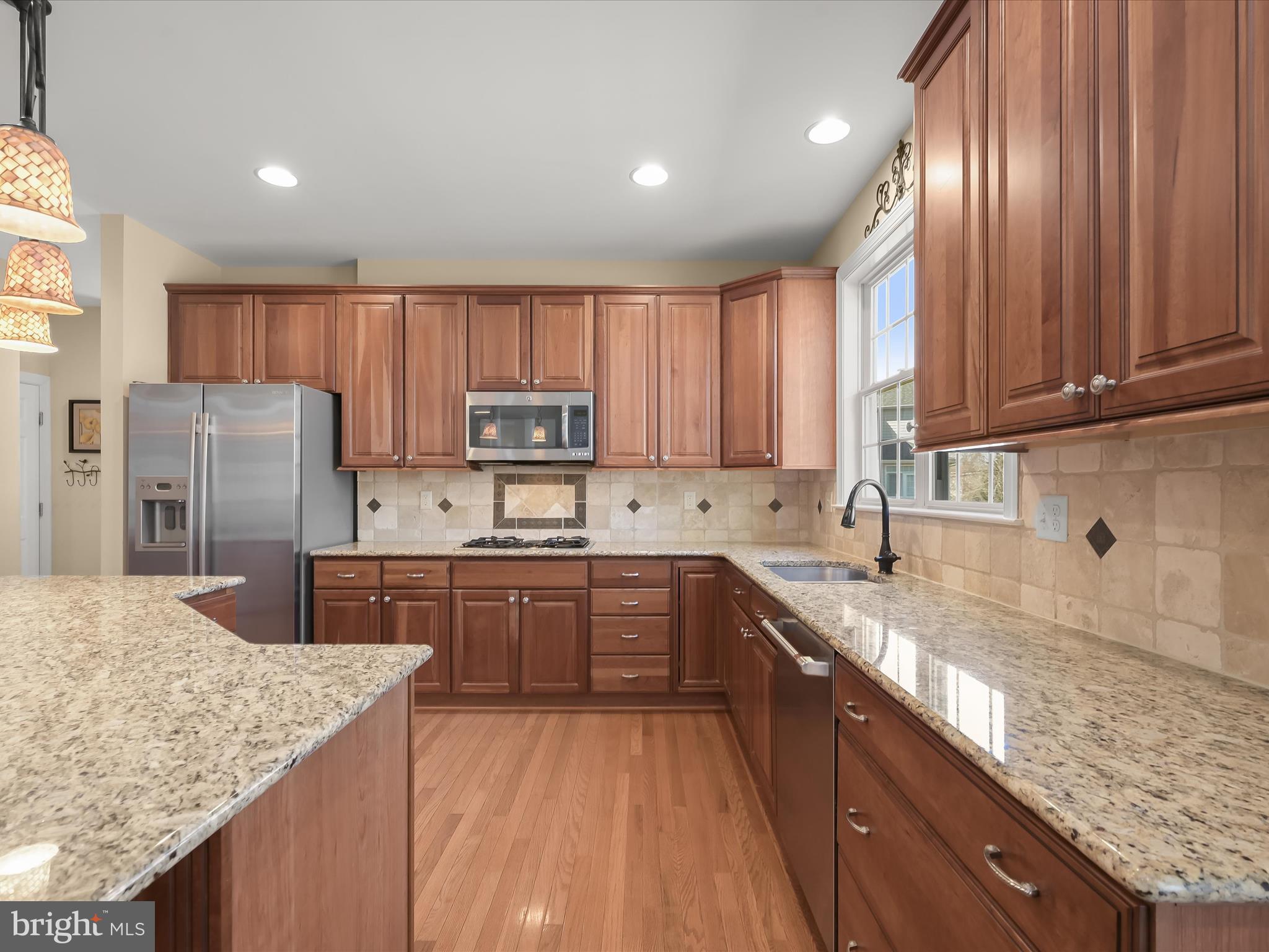 SHEPPARD MANOR - Residential