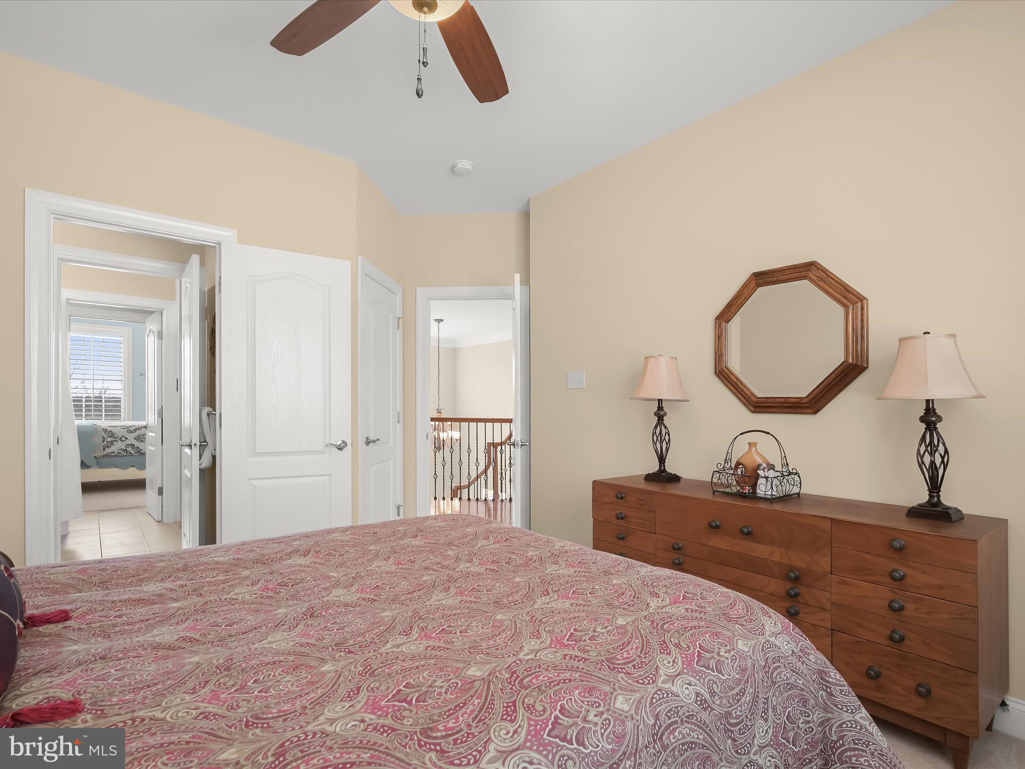 SHEPPARD MANOR - Residential