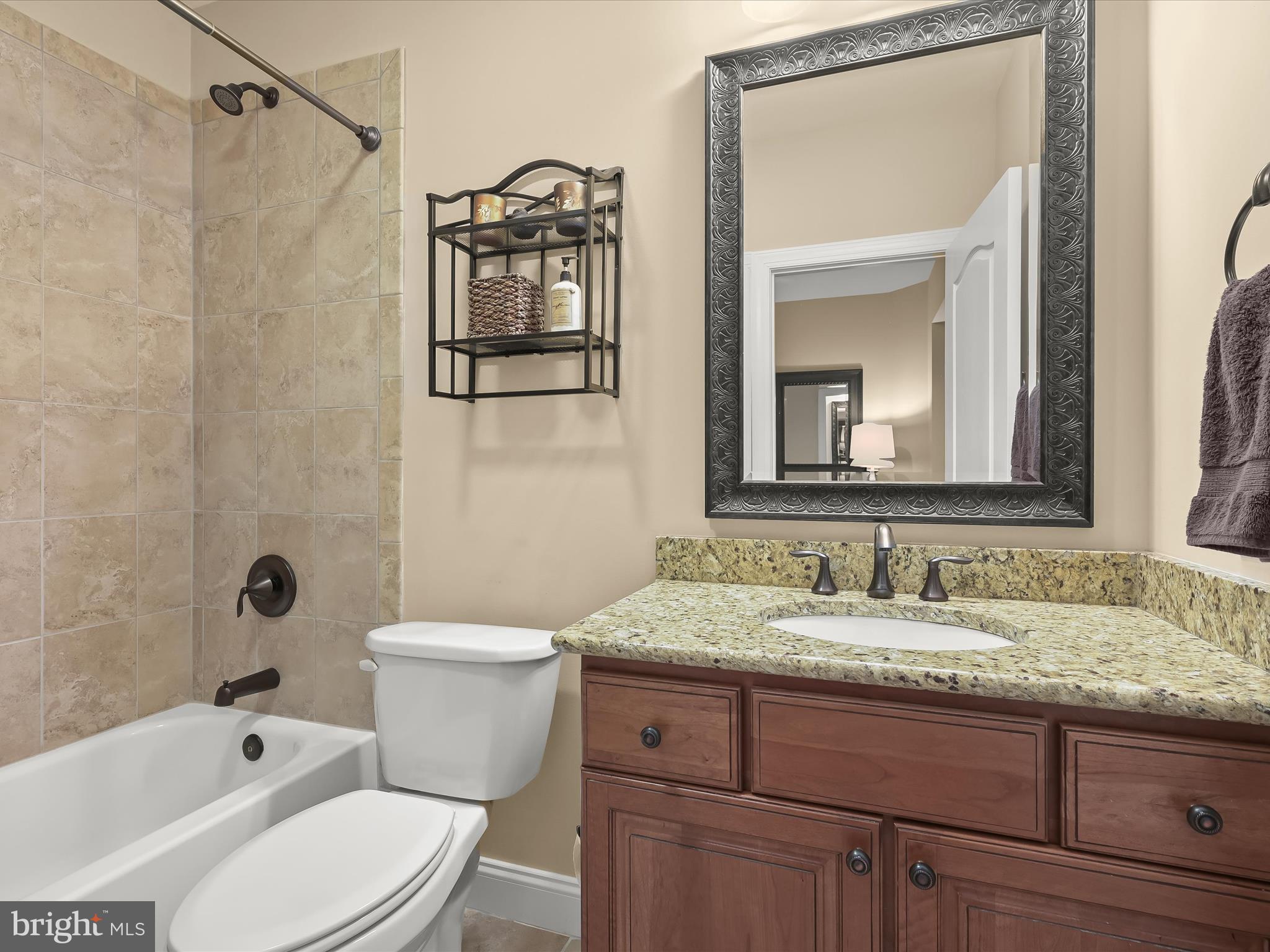 SHEPPARD MANOR - Residential