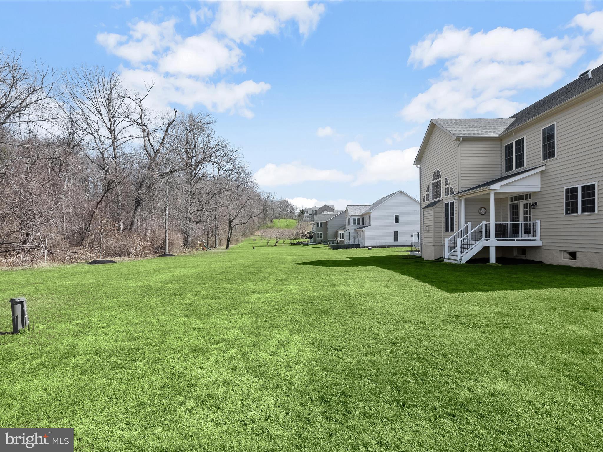 SHEPPARD MANOR - Residential