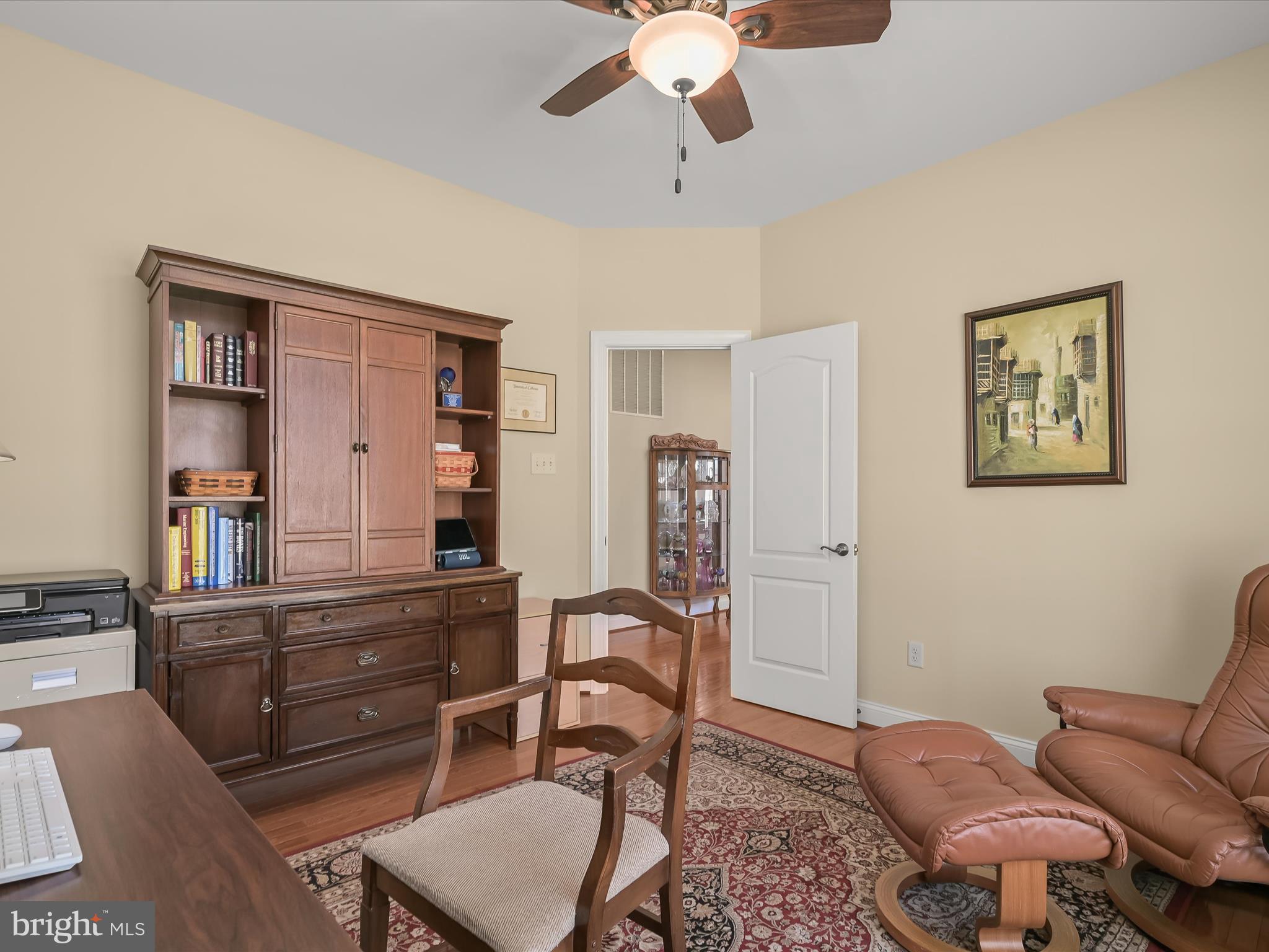 SHEPPARD MANOR - Residential