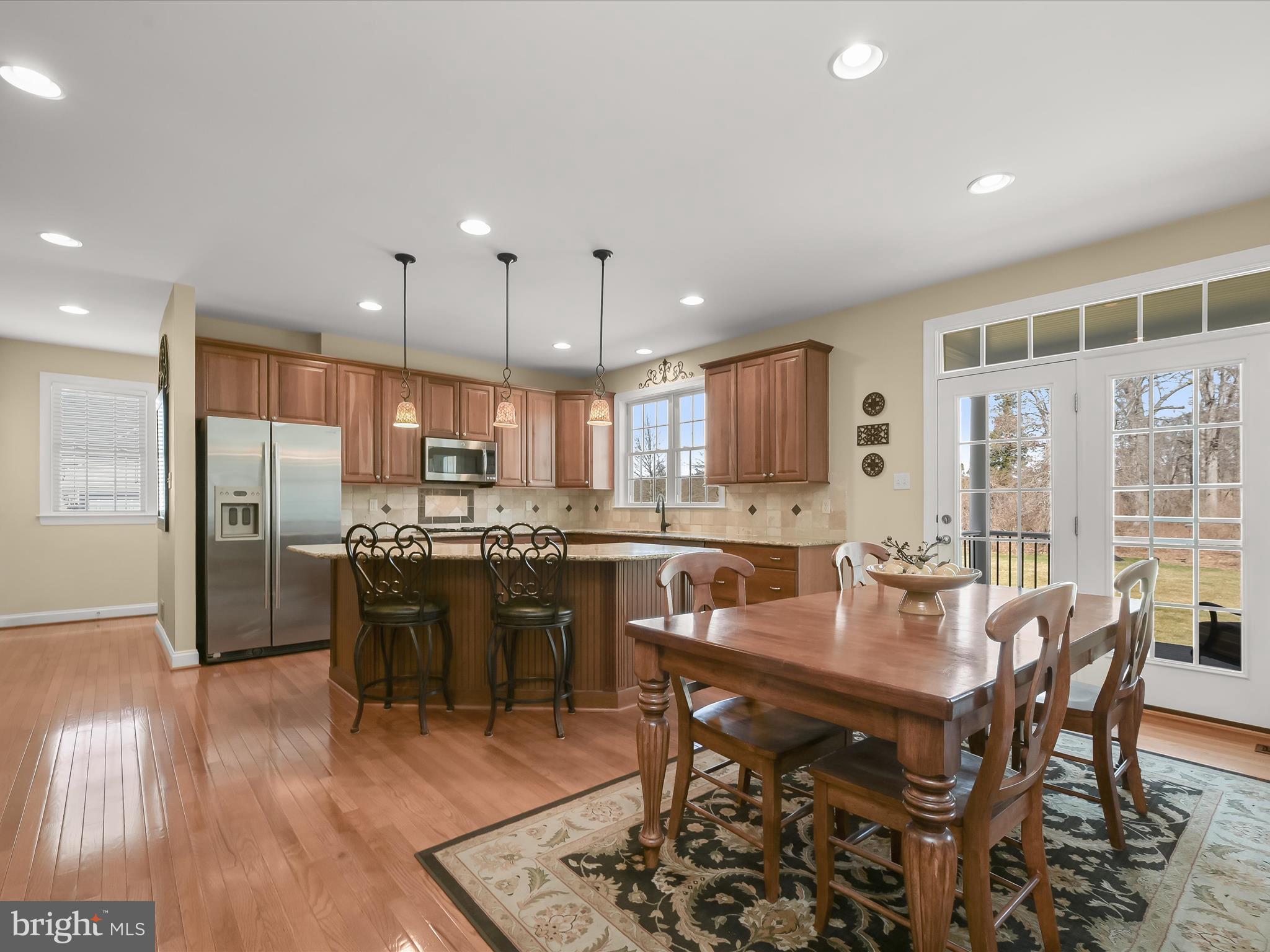 SHEPPARD MANOR - Residential